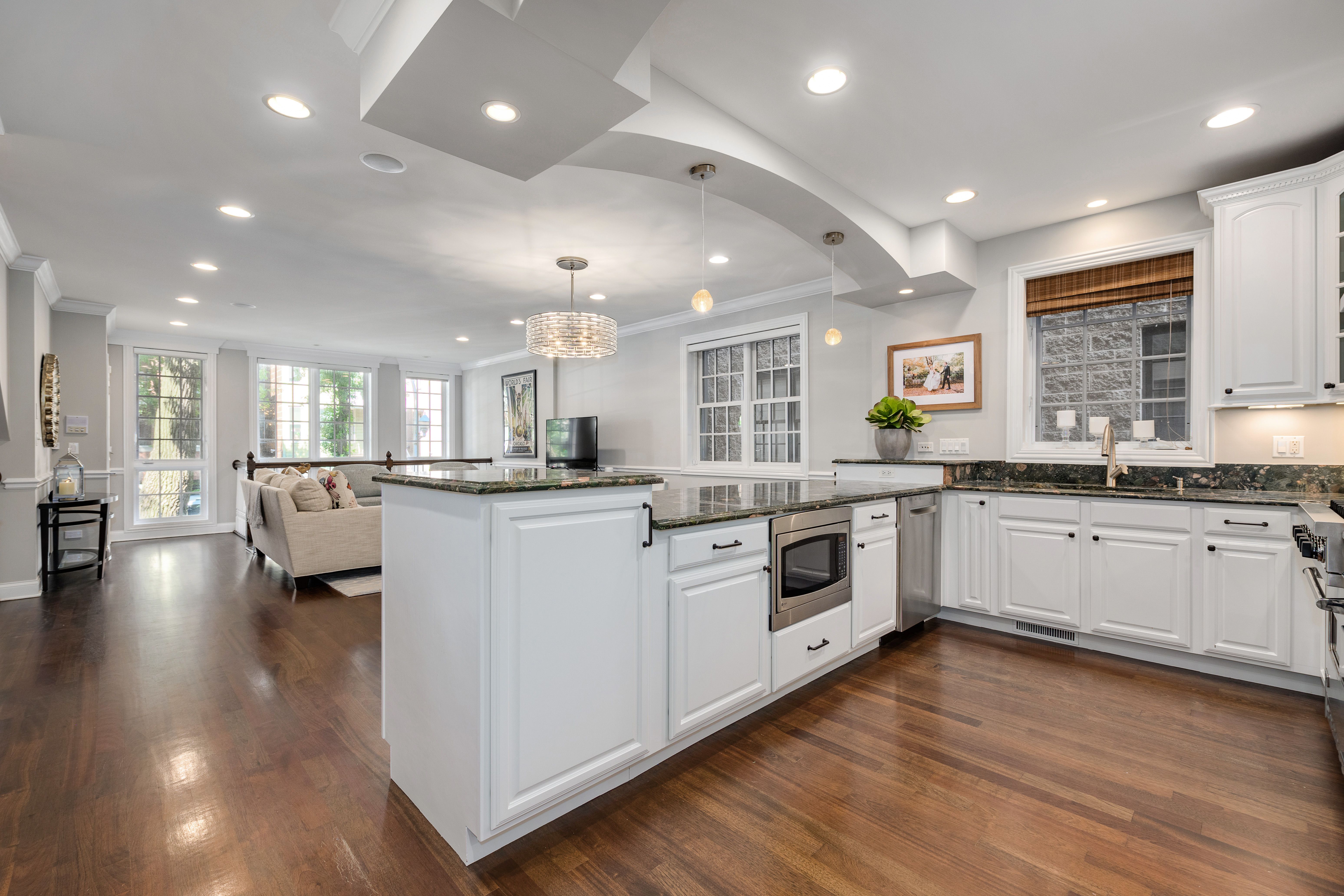 3247 N Kenmore 1N 