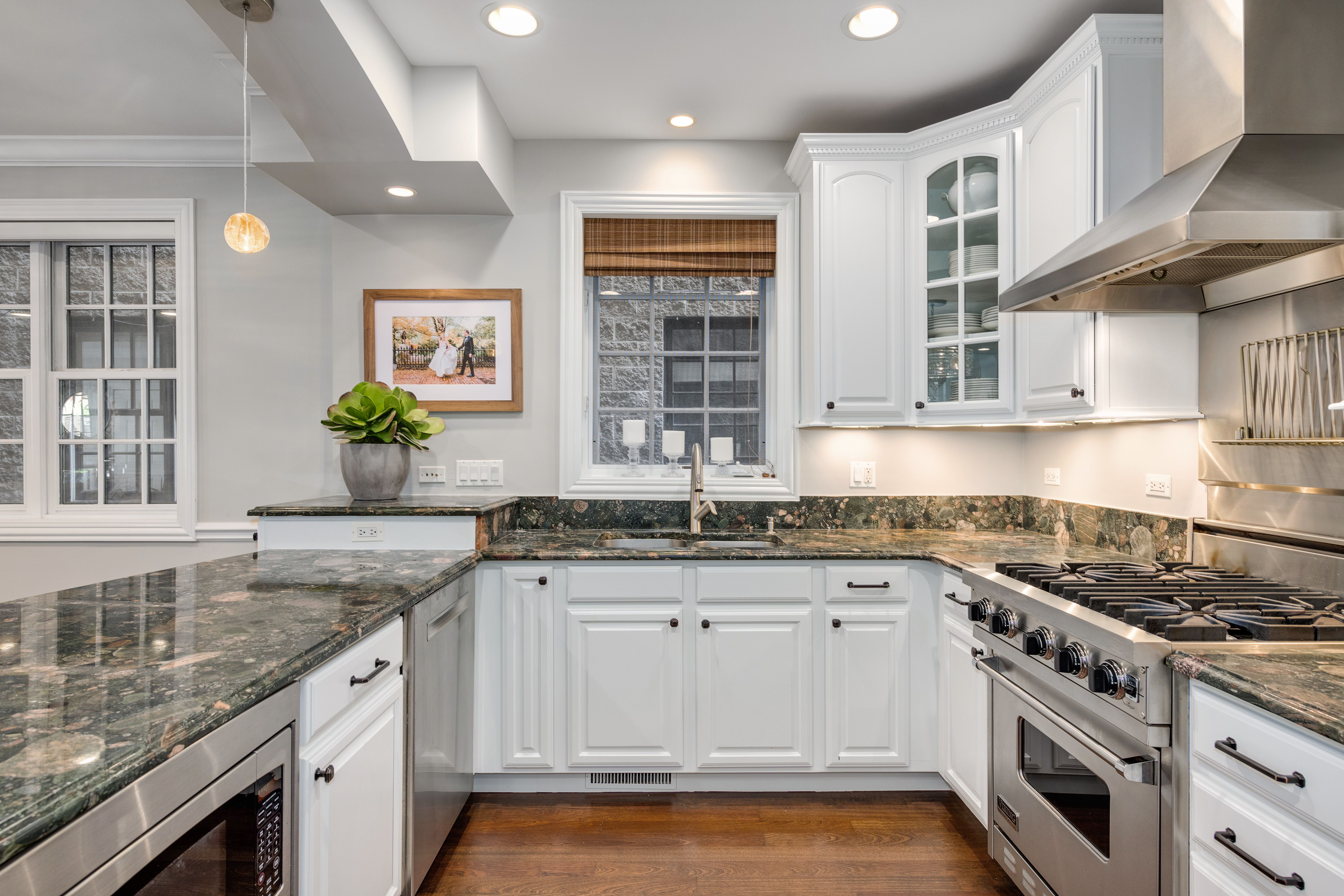 3247 N Kenmore 1N 