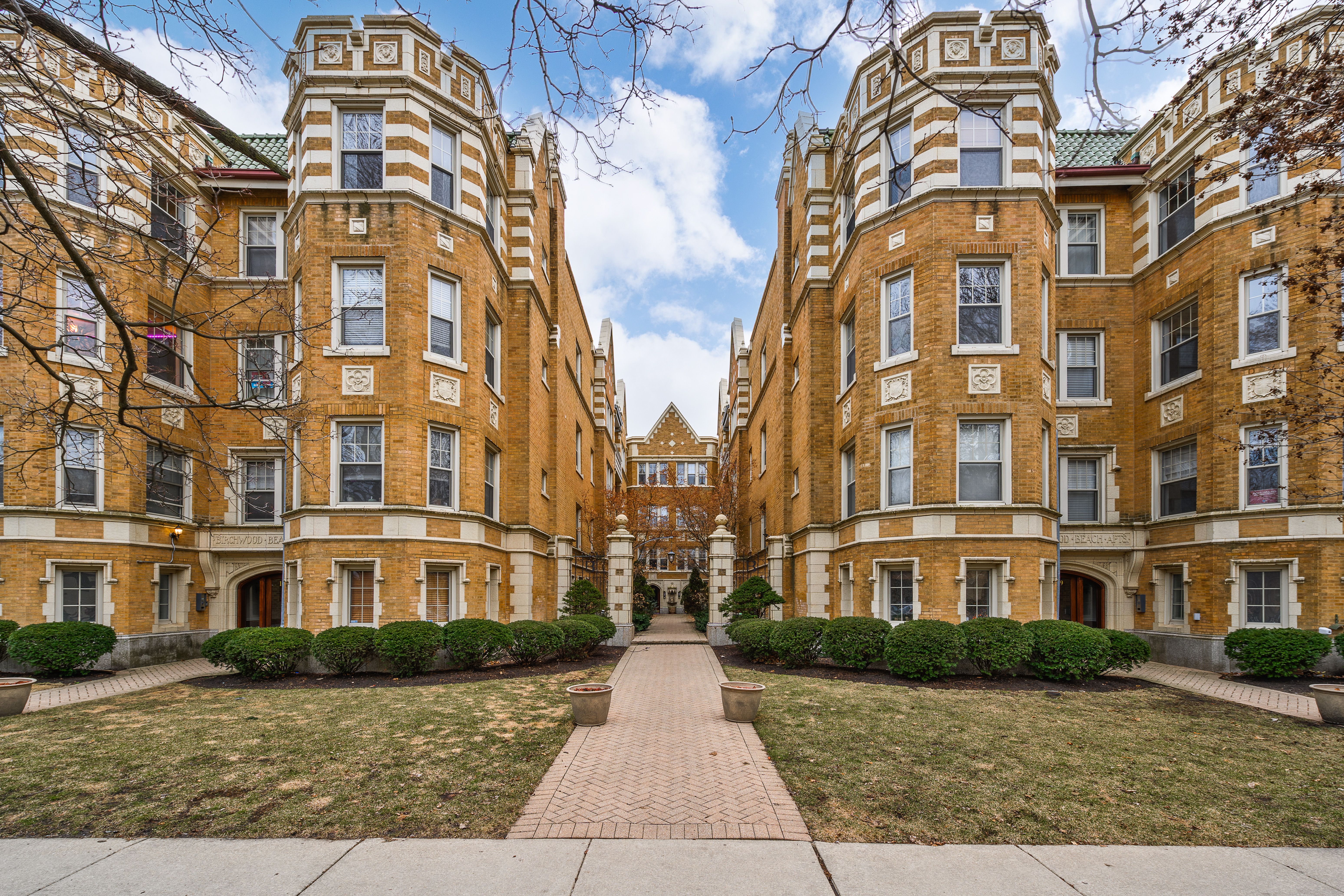 1425 W Birchwood 1N 