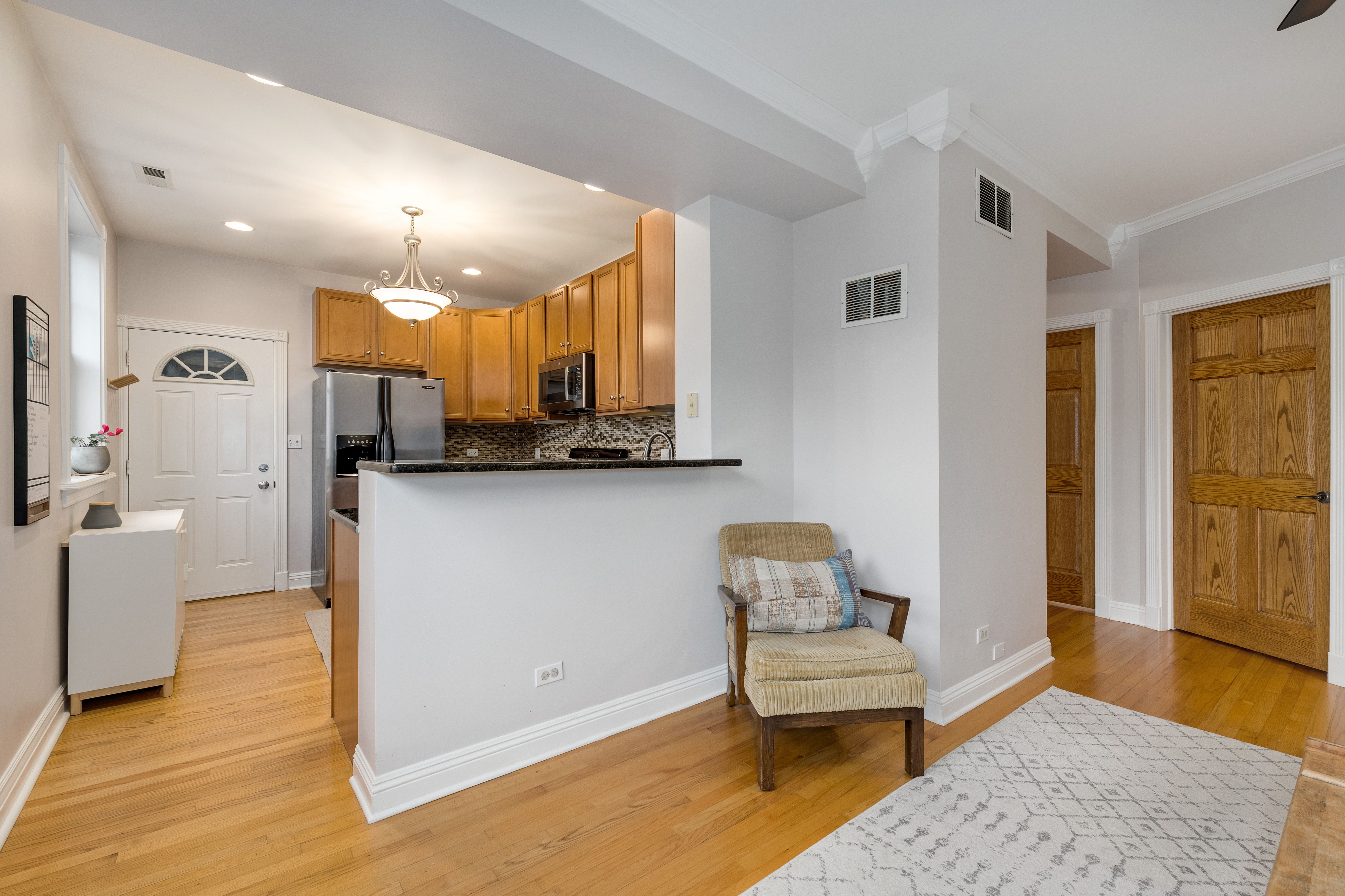 1425 W Birchwood 1N 