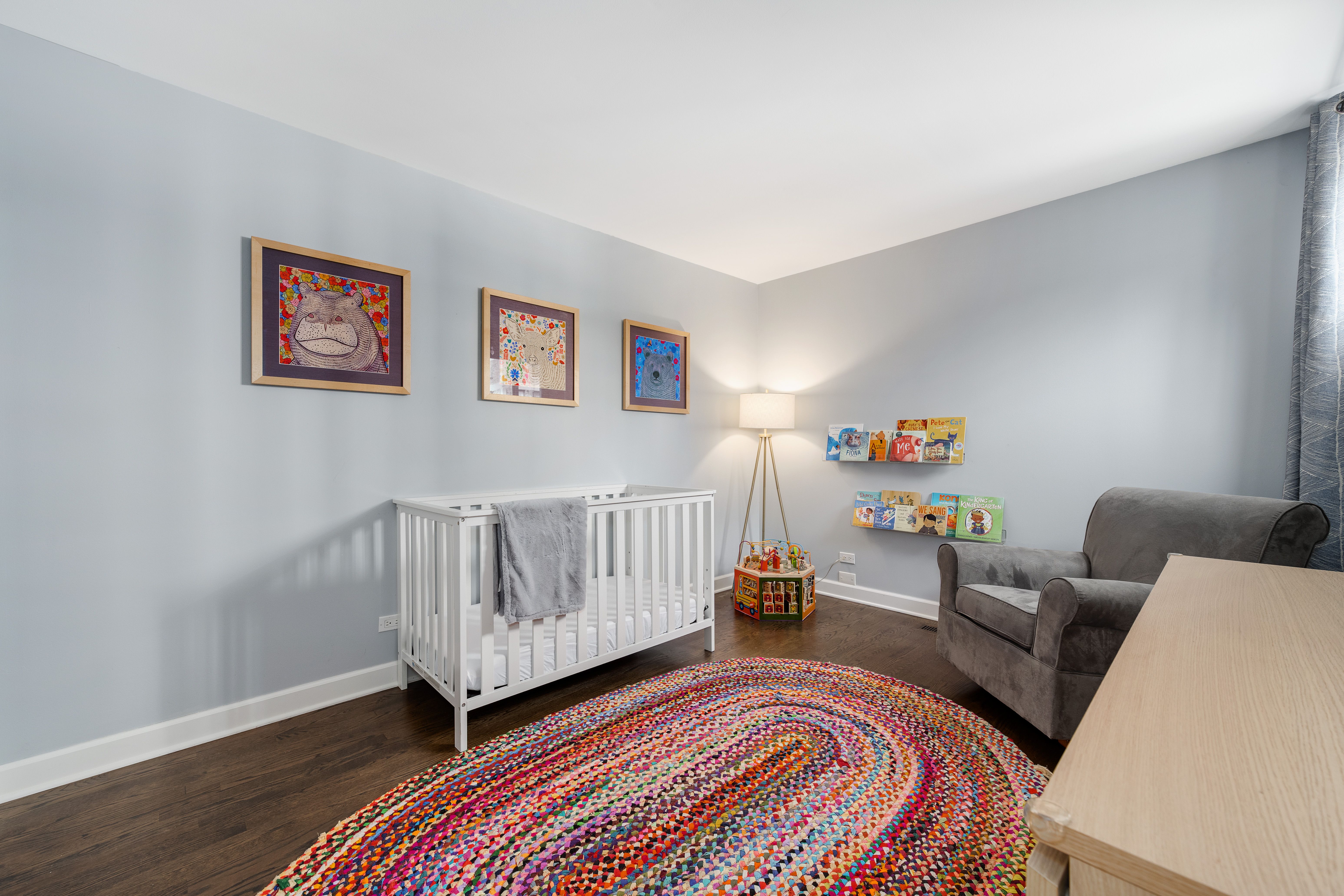 725 West Waveland B 