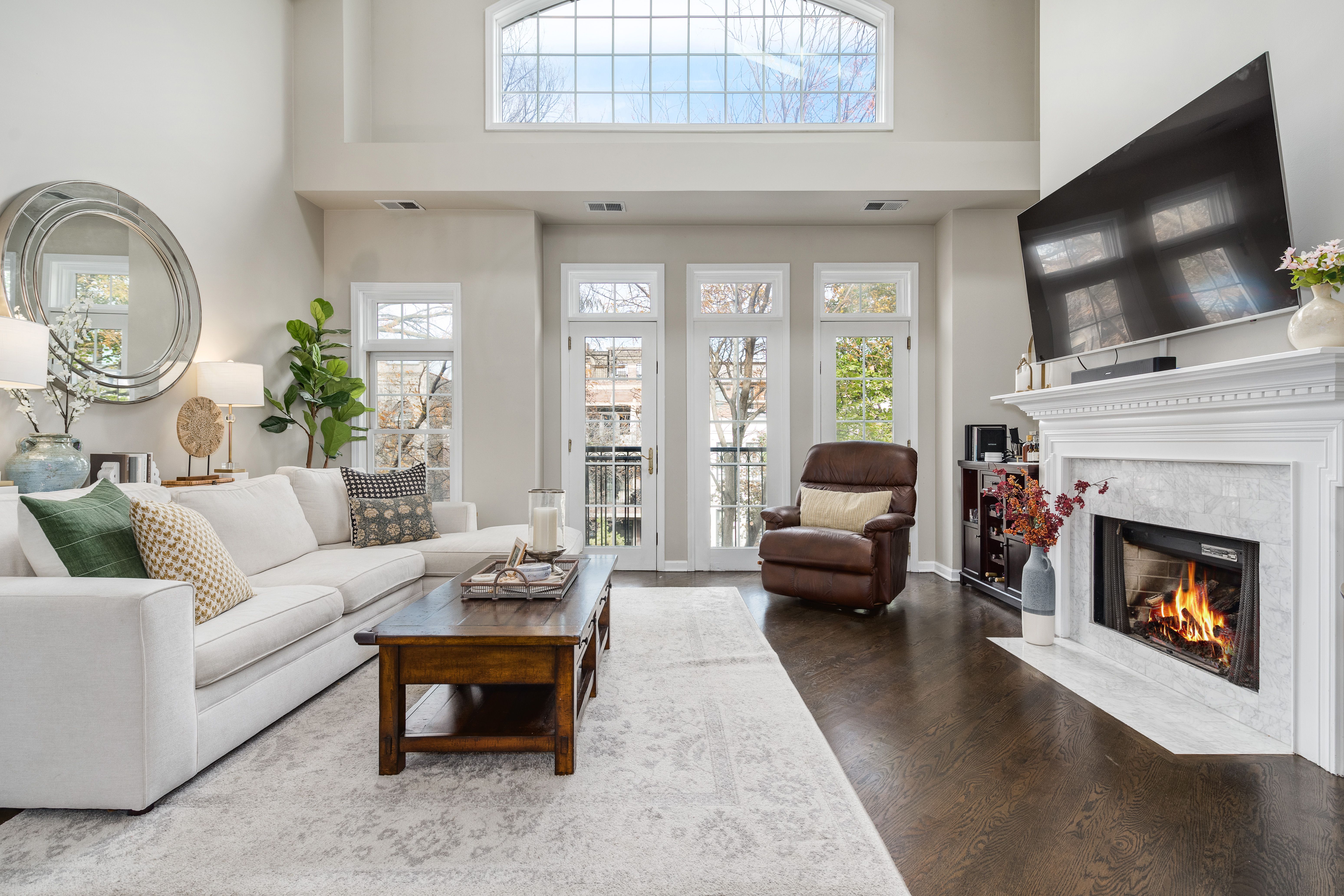 1125 W Wrightwood 3E 