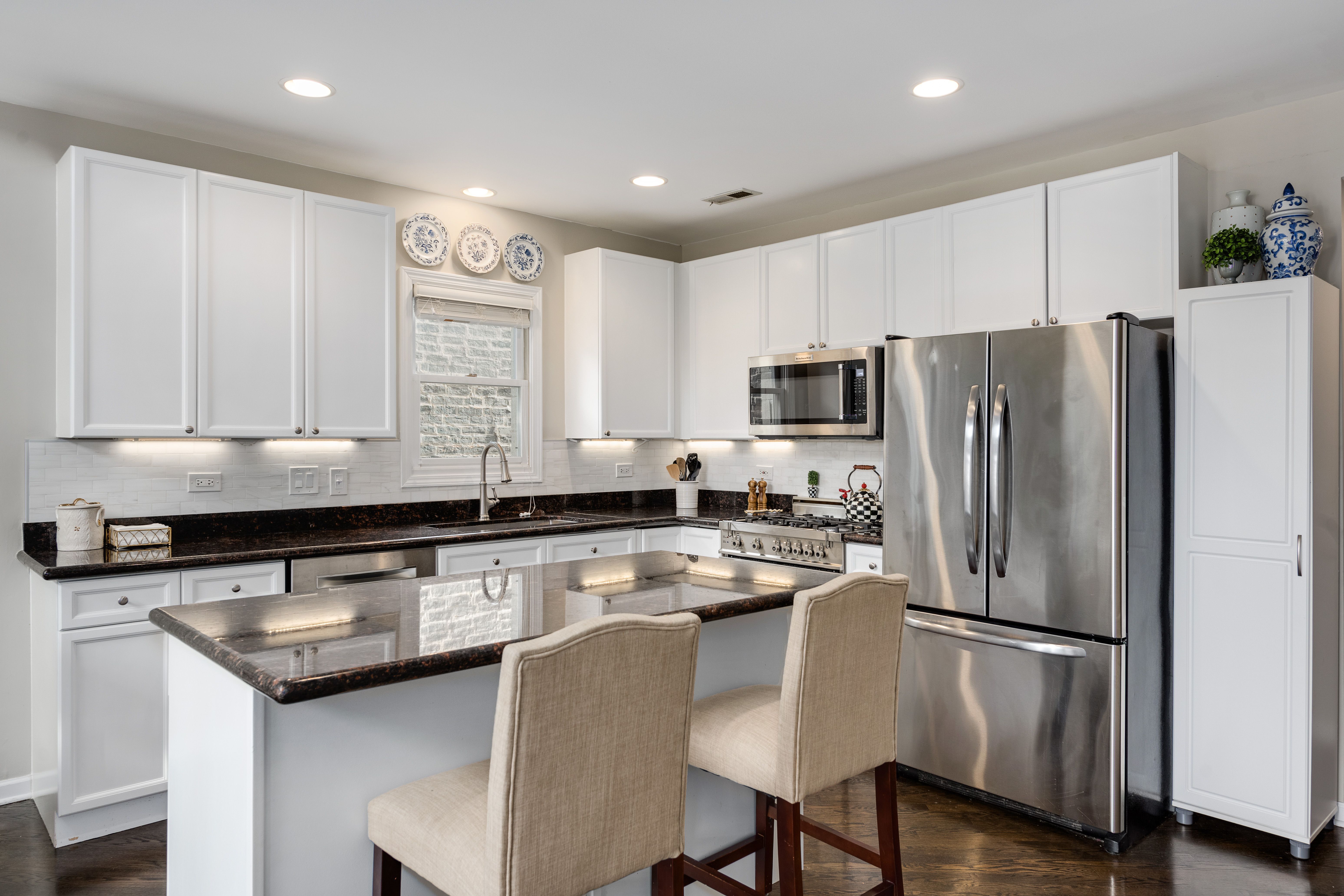 1125 W Wrightwood 3E 