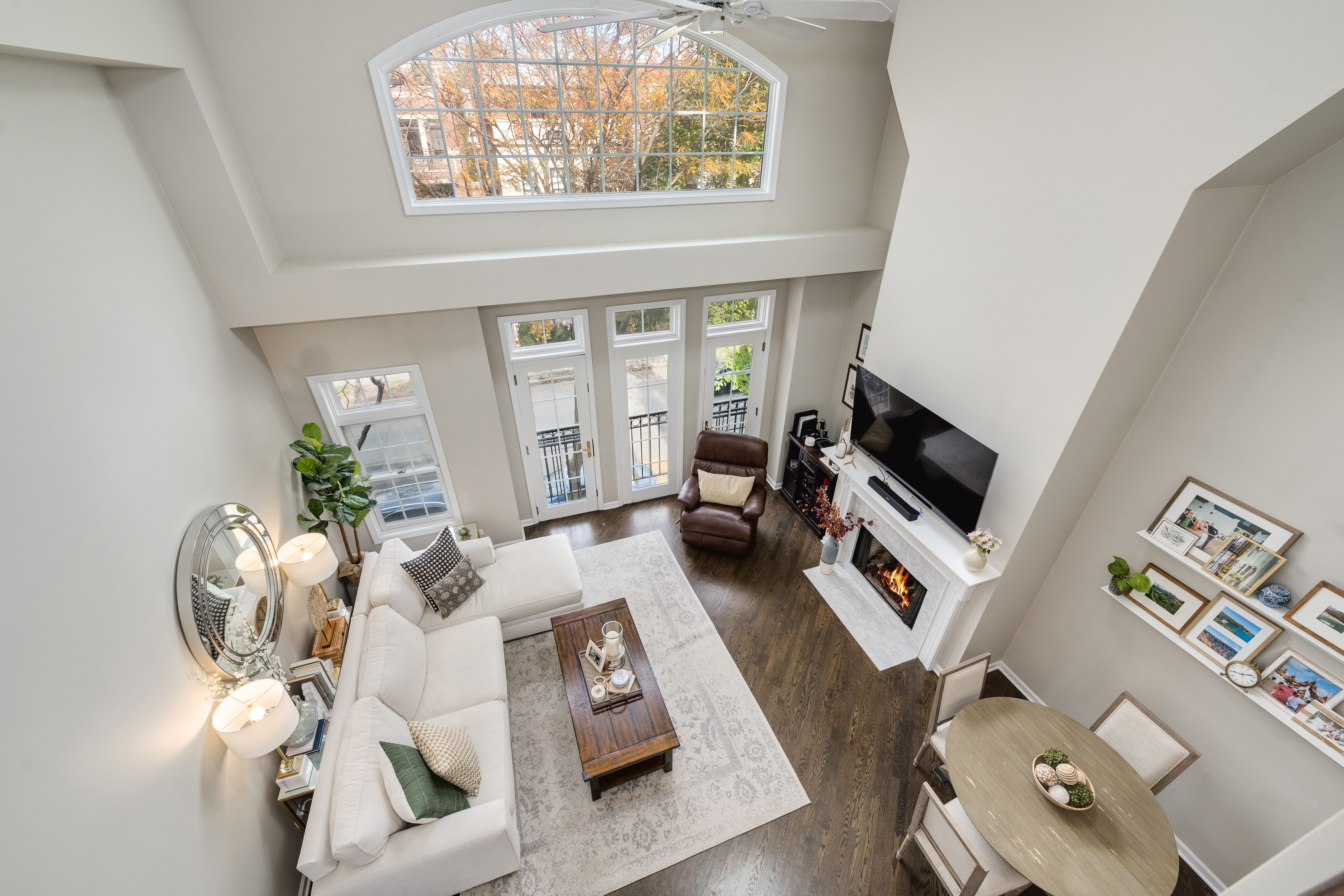 1125 W Wrightwood 3E 