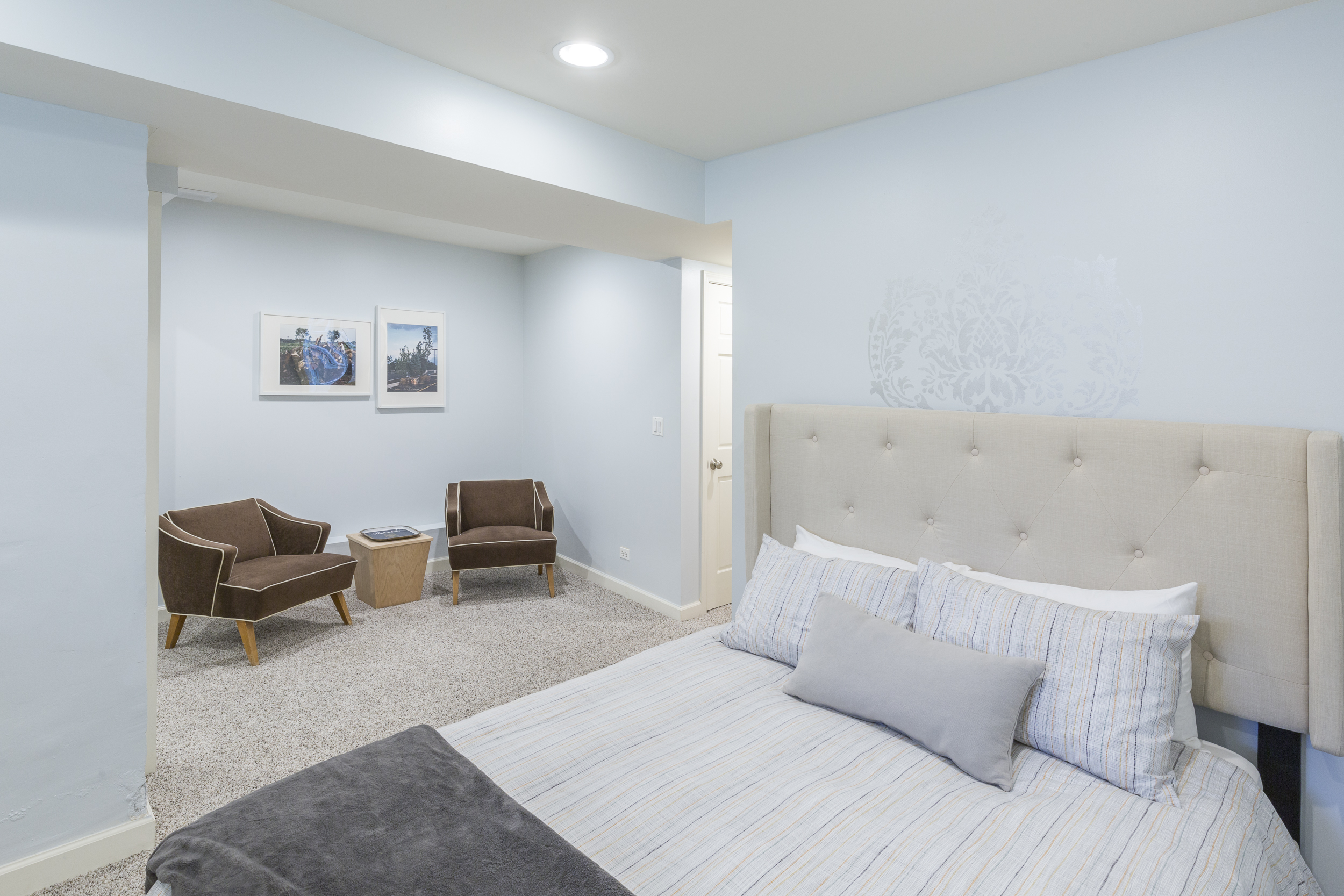 2038 W Huron 