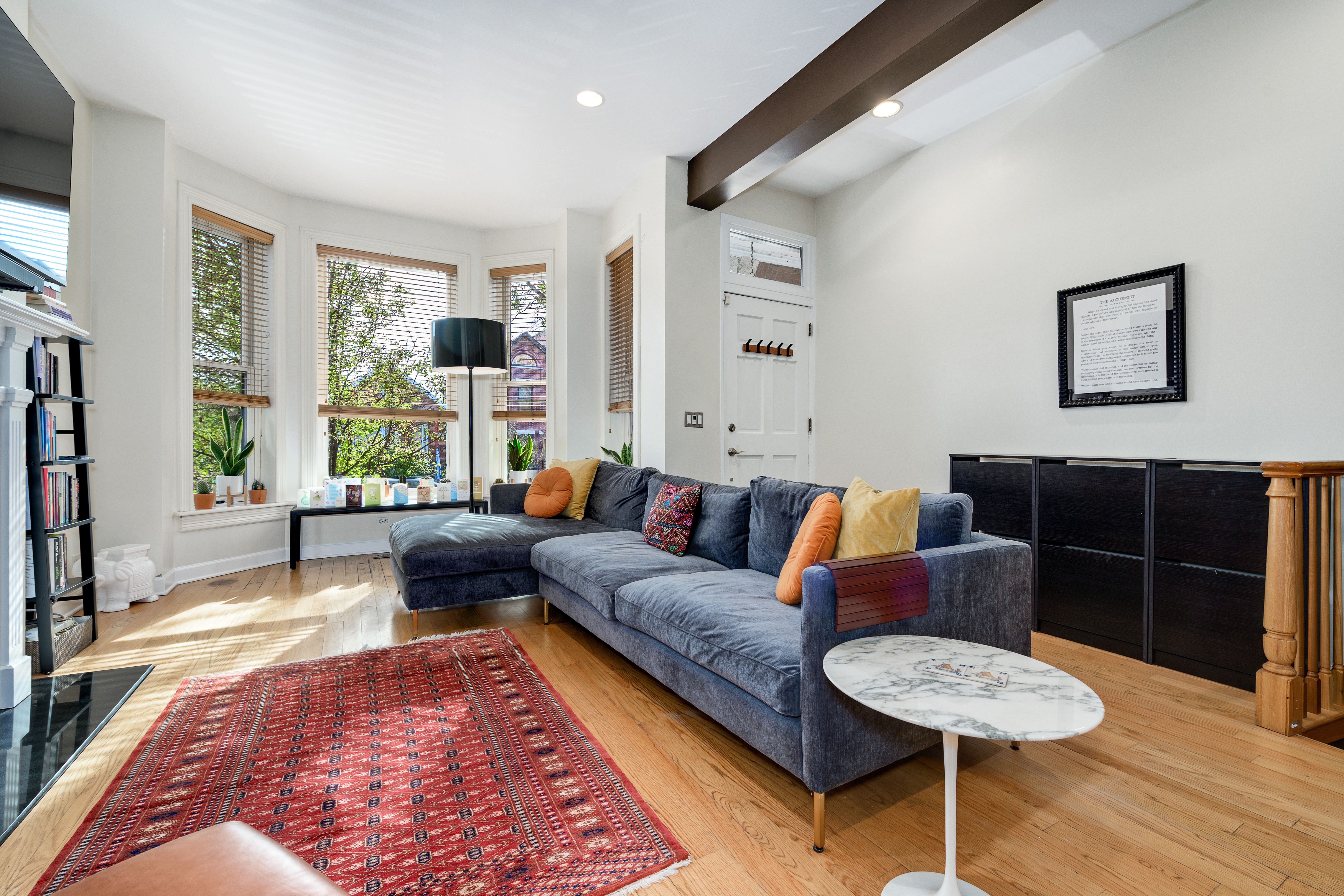 2038 W Huron 
