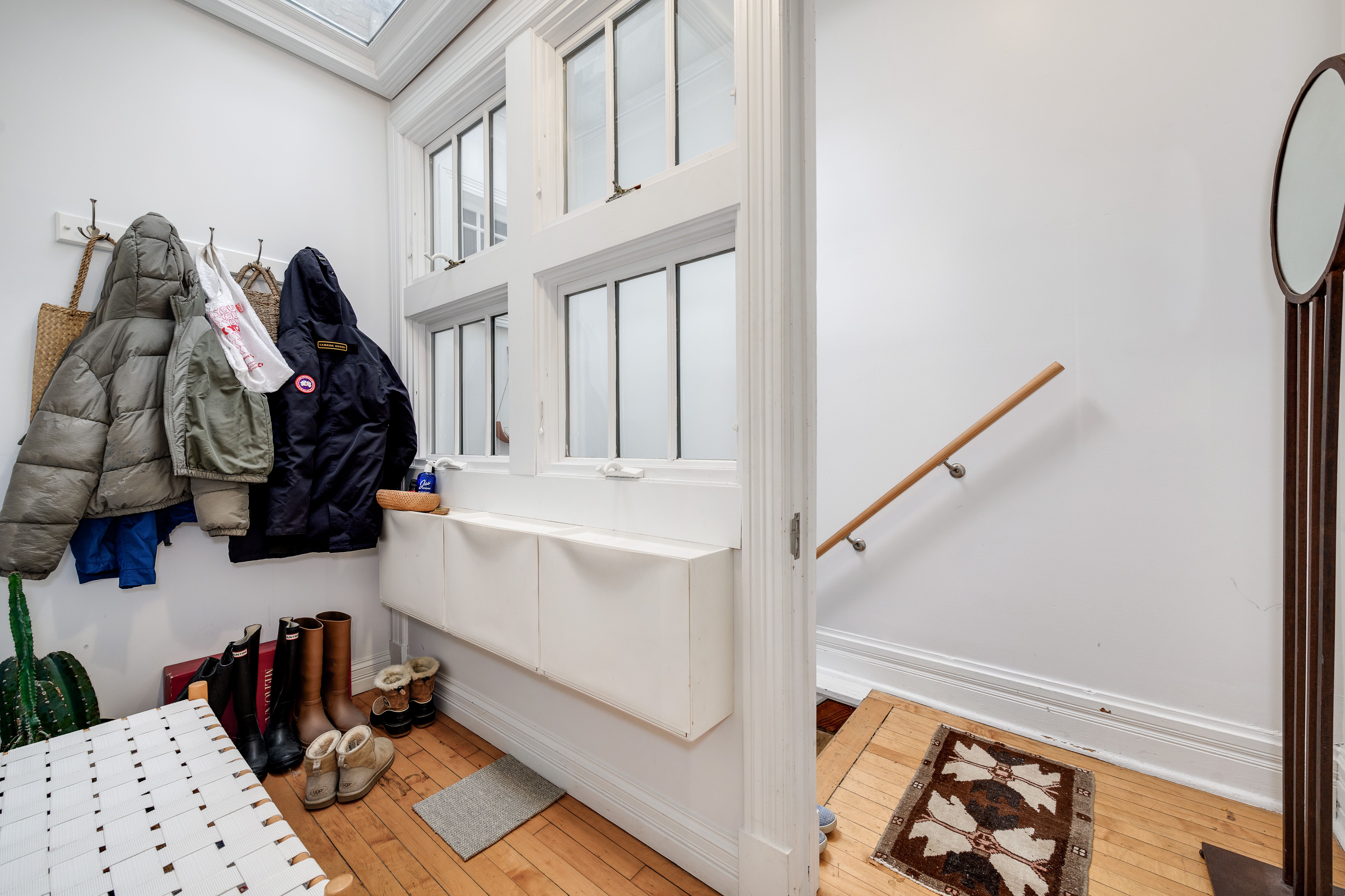 2038 W Huron 