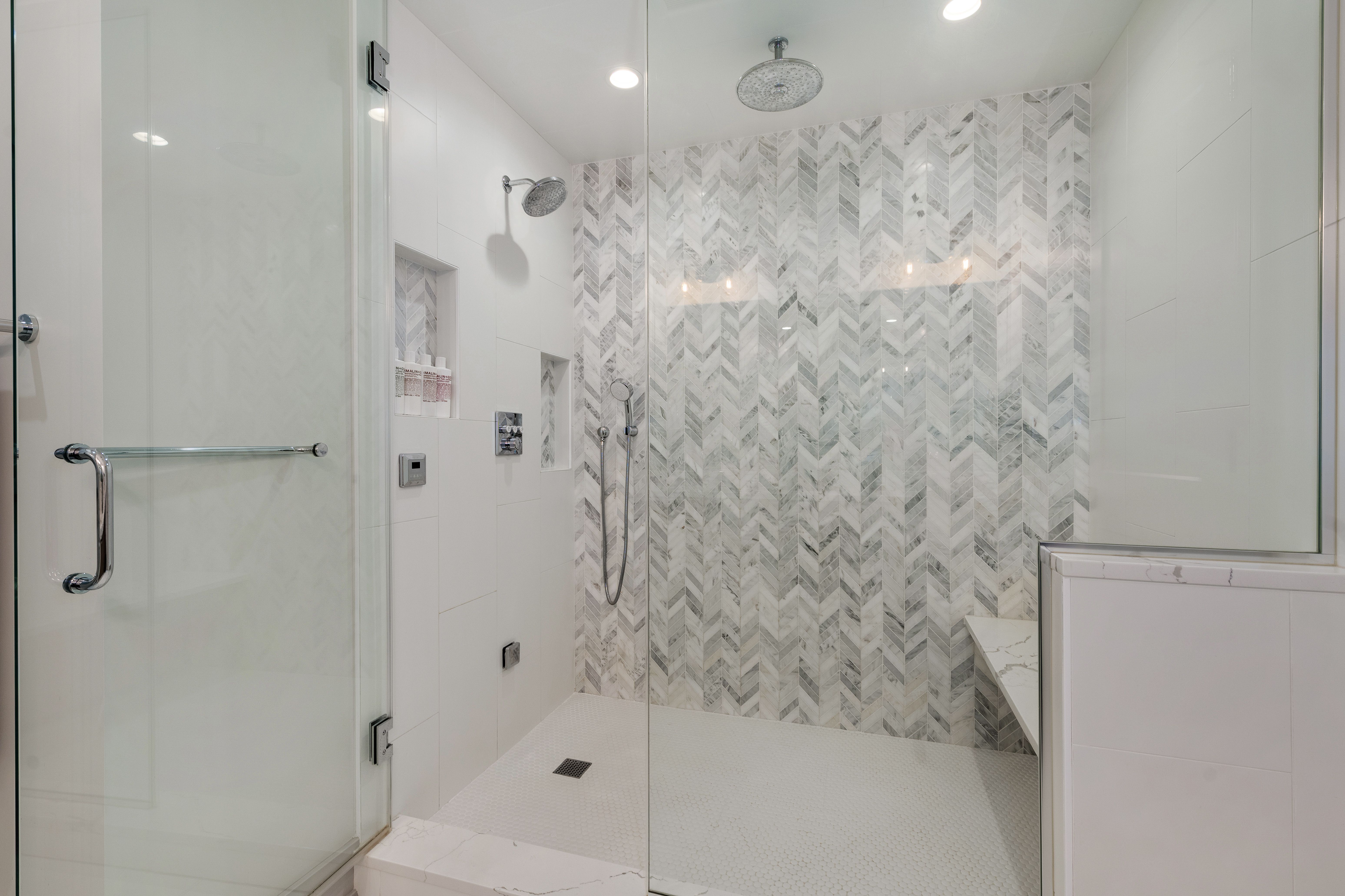 1229 W Carmen 2 