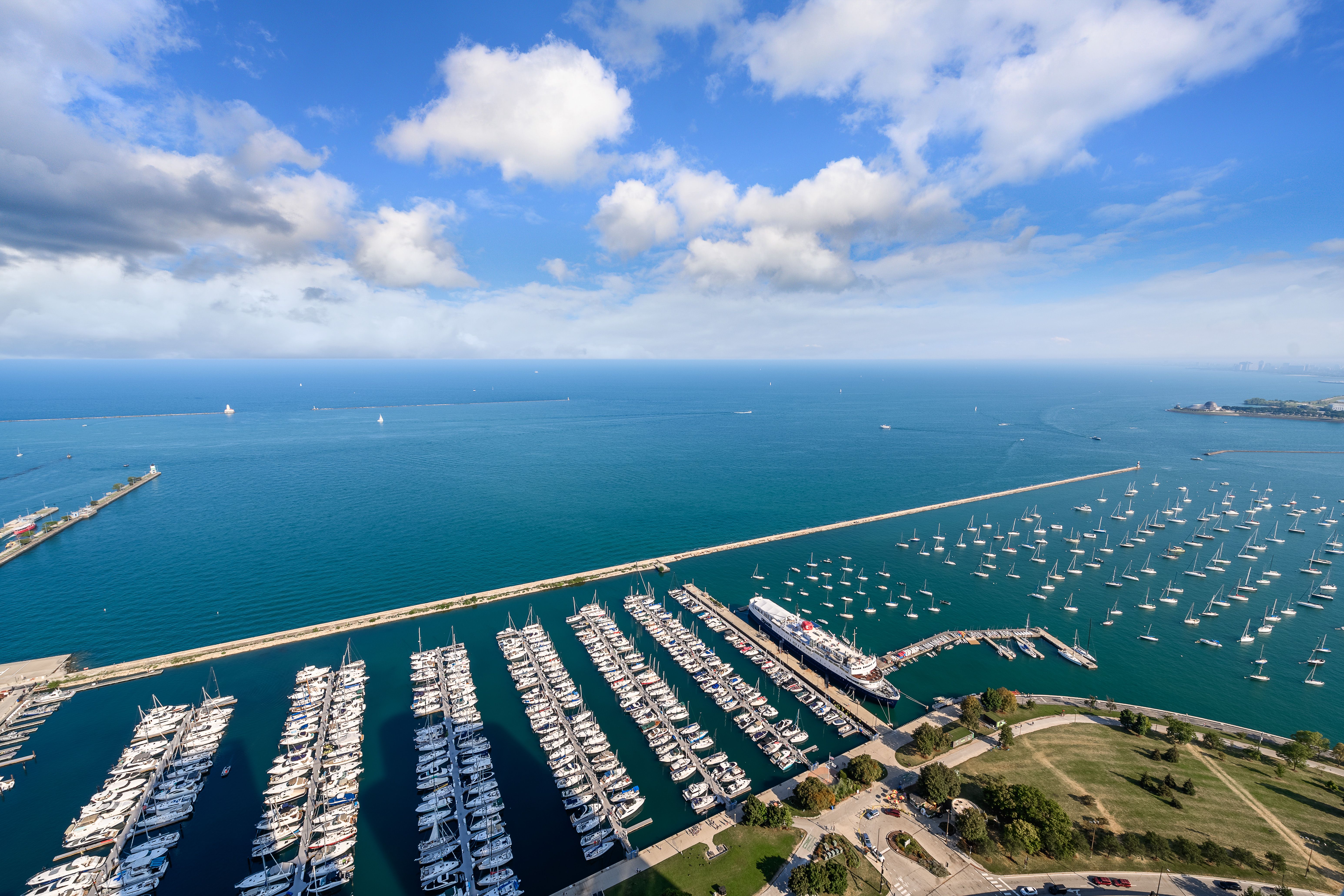 195 North Harbor 5501 