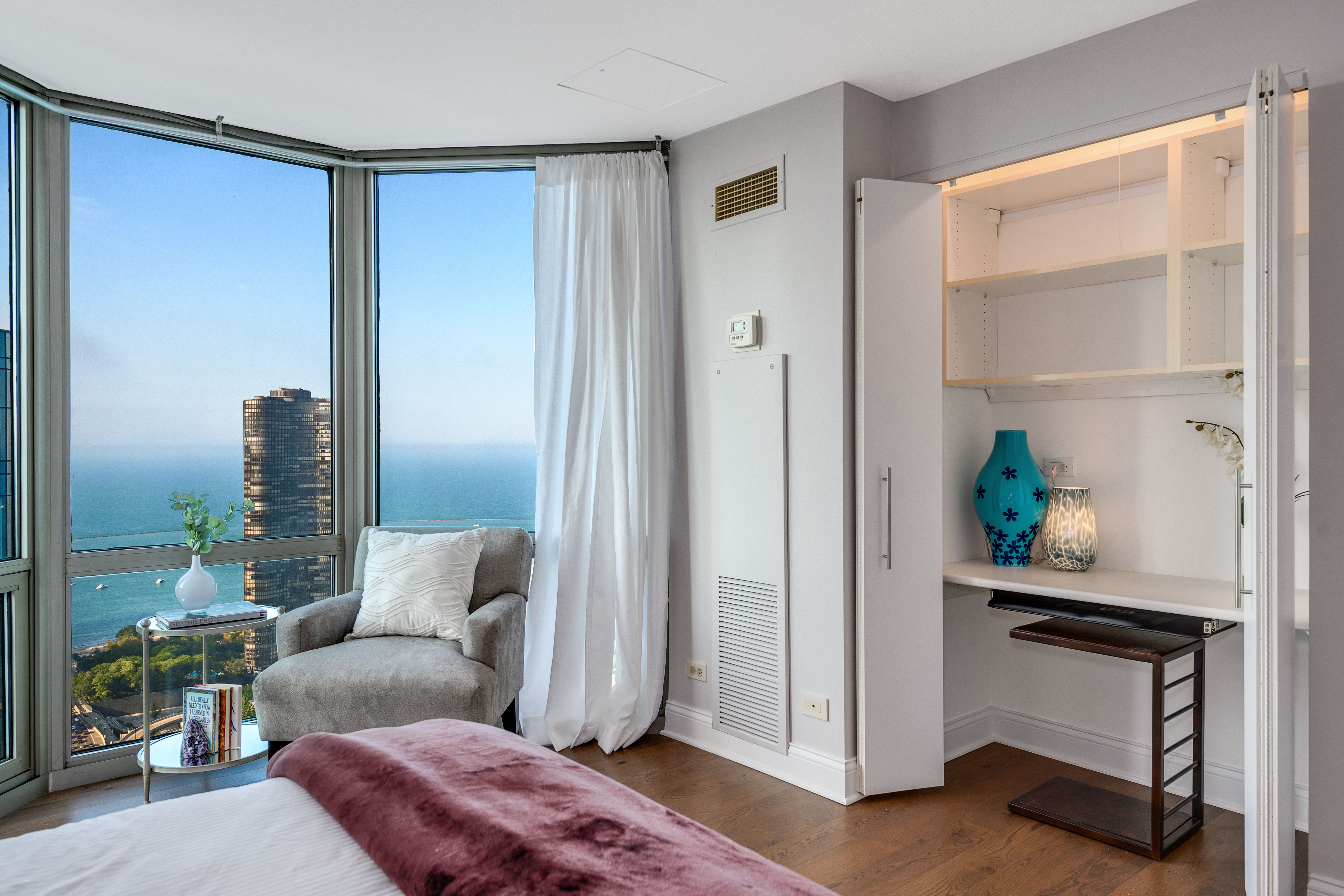 195 North Harbor 5501 