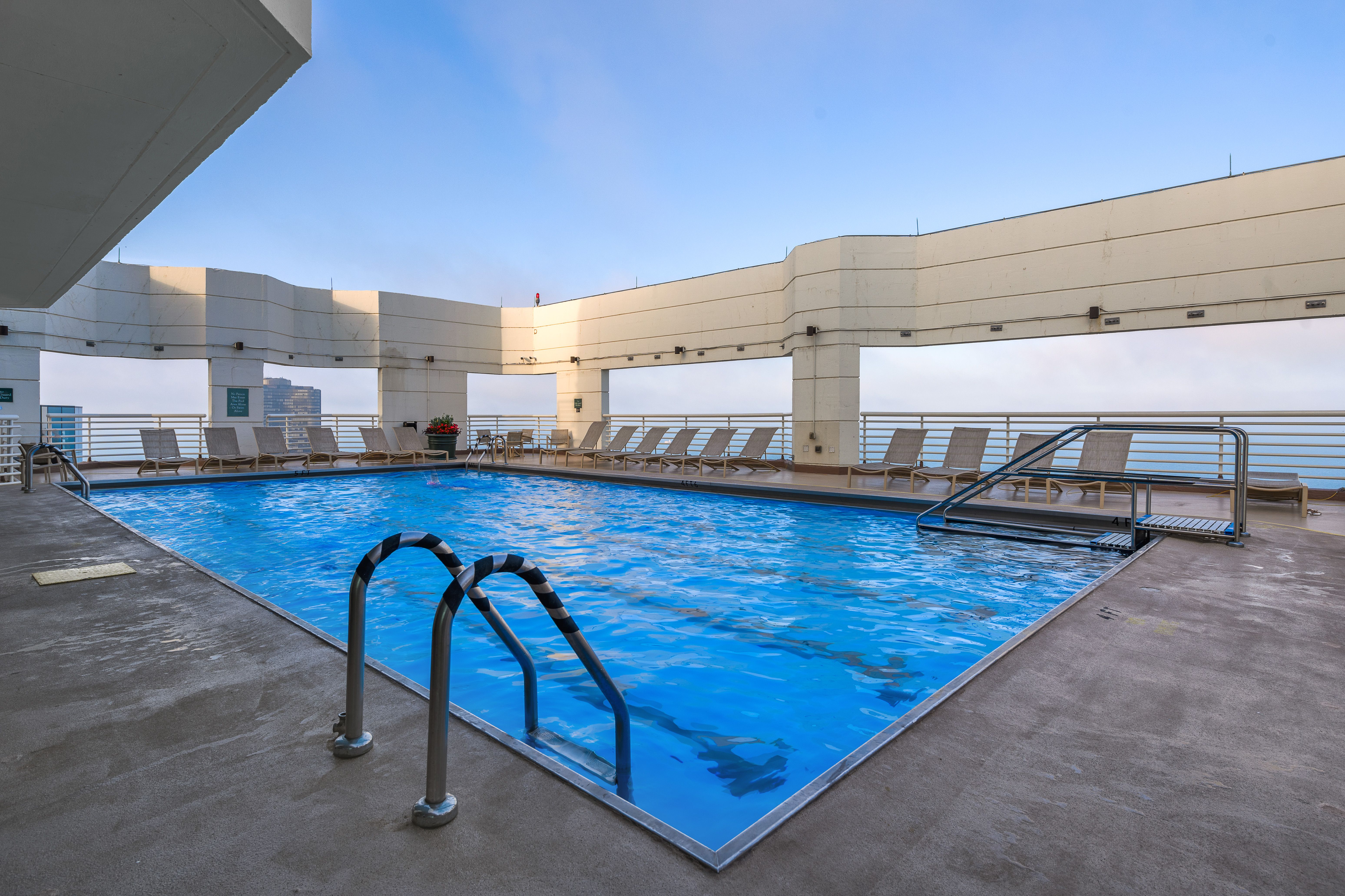 195 North Harbor 5501 