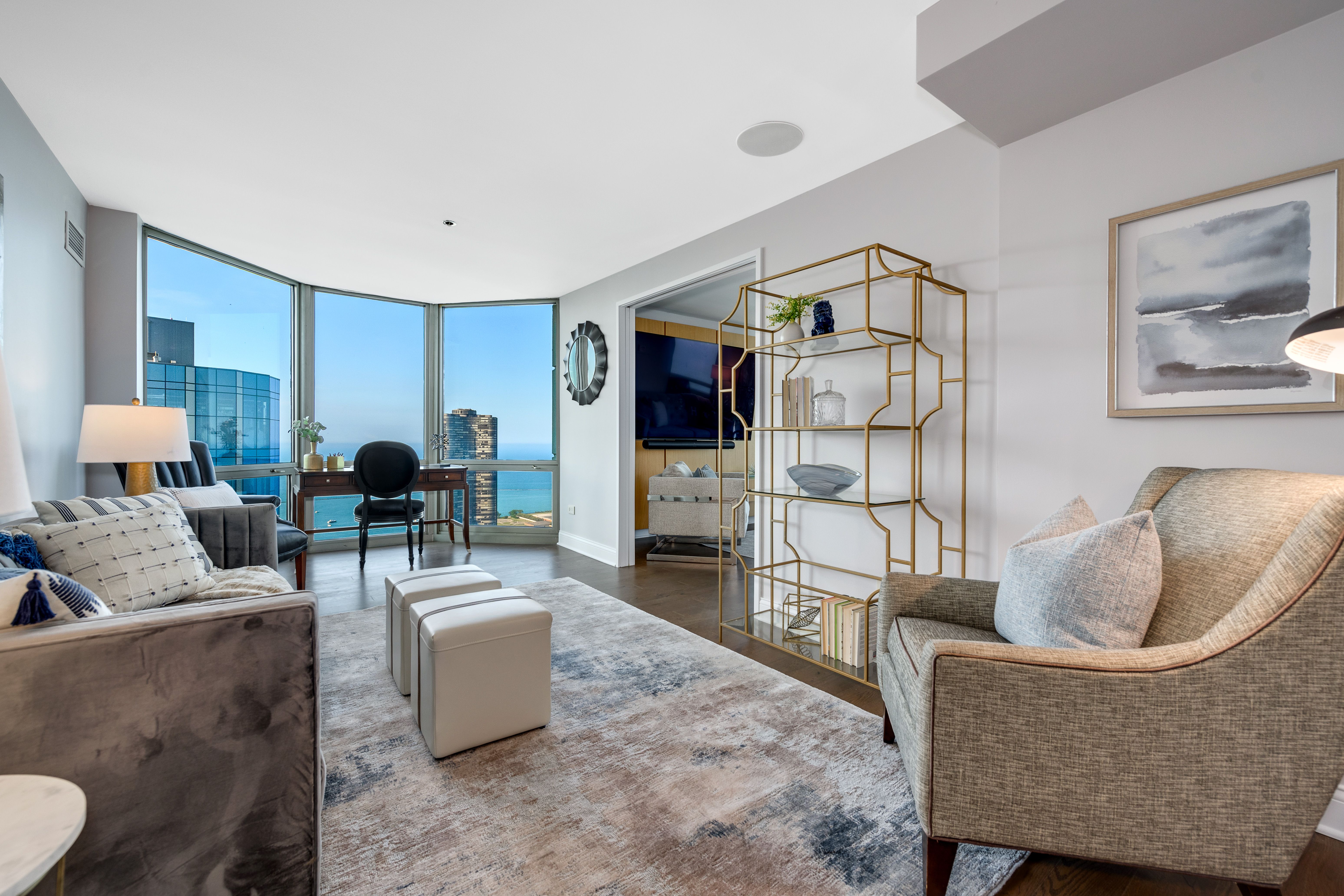 195 North Harbor 5501 