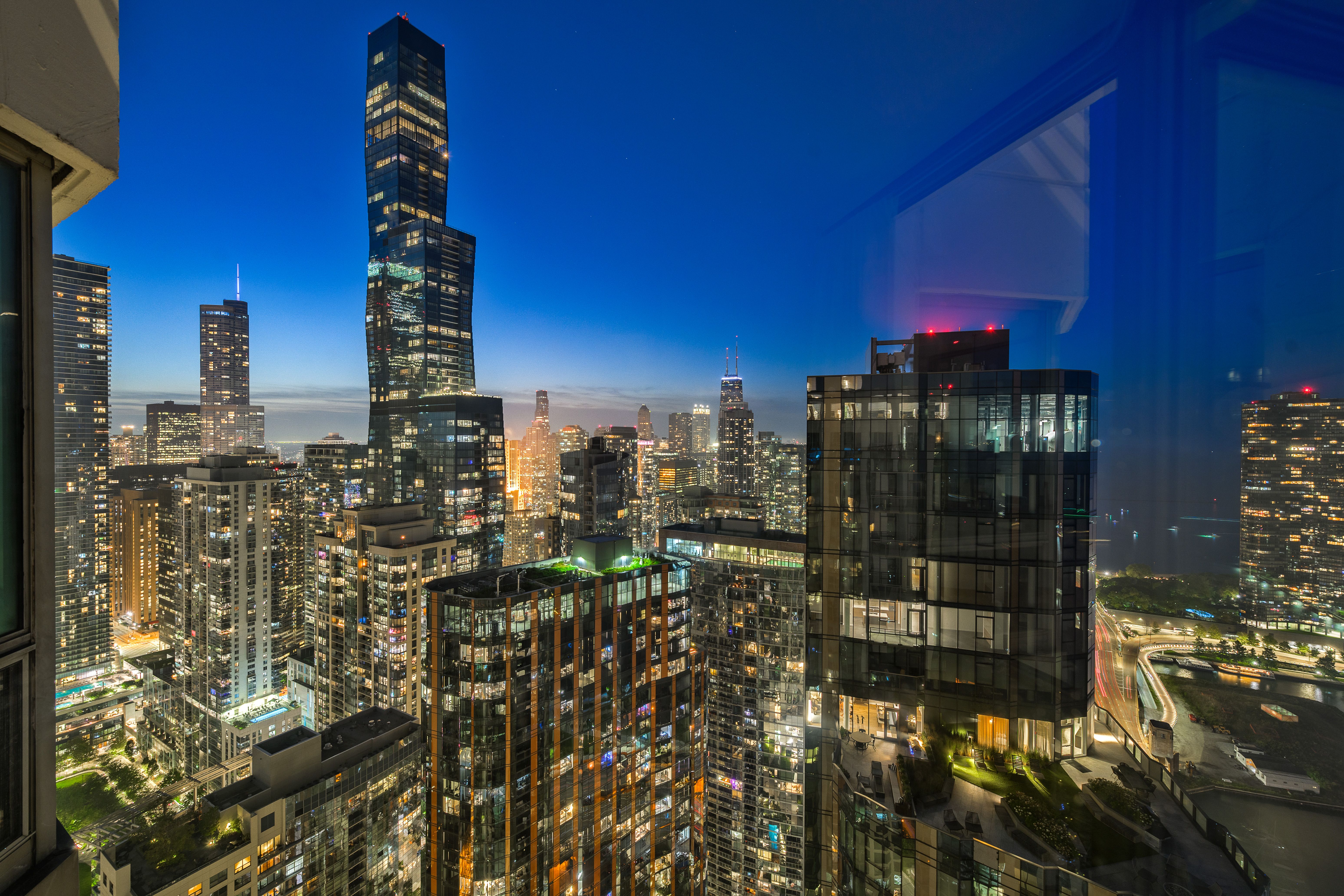 195 North Harbor 5501 