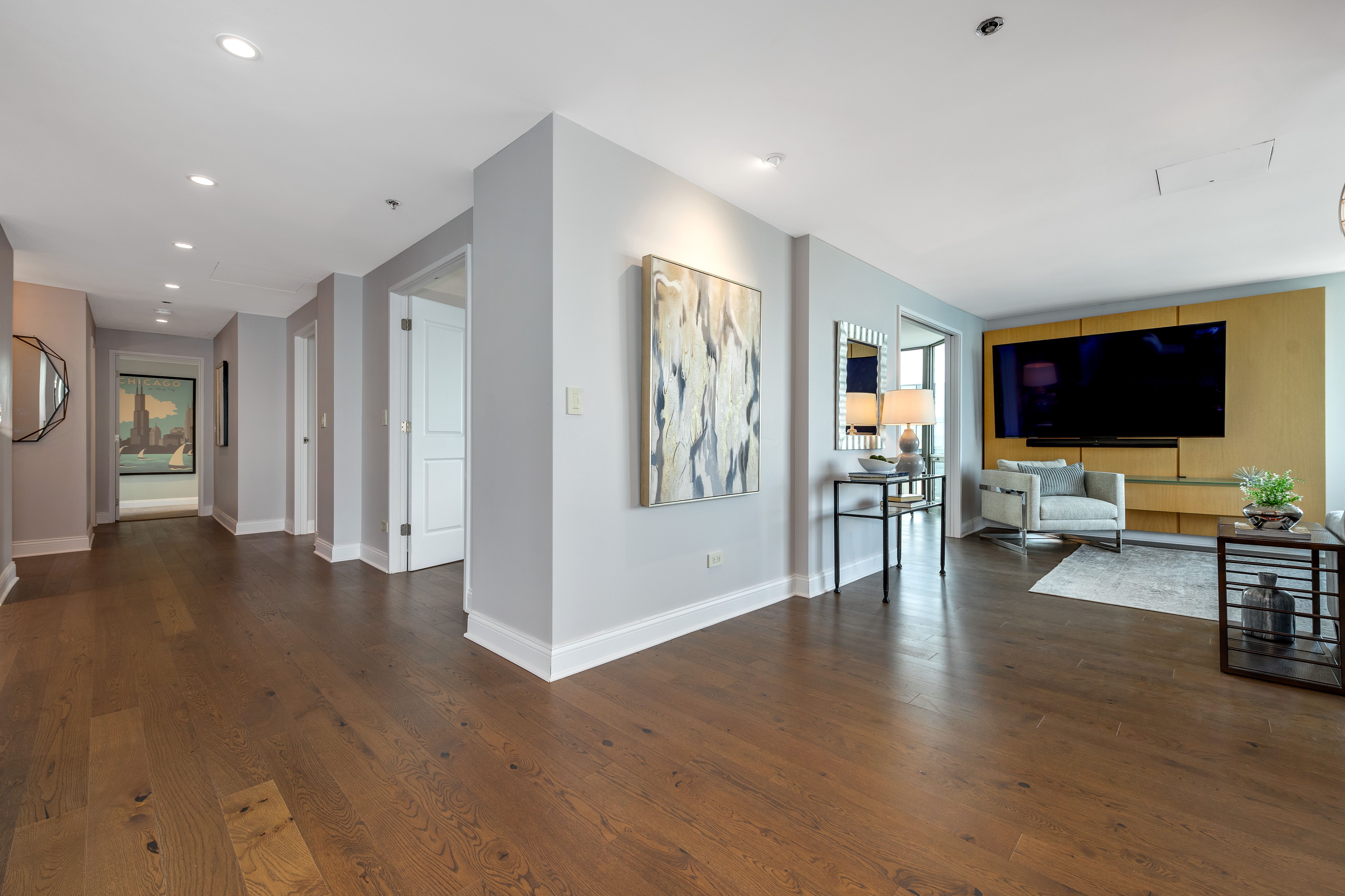 195 North Harbor 5501 