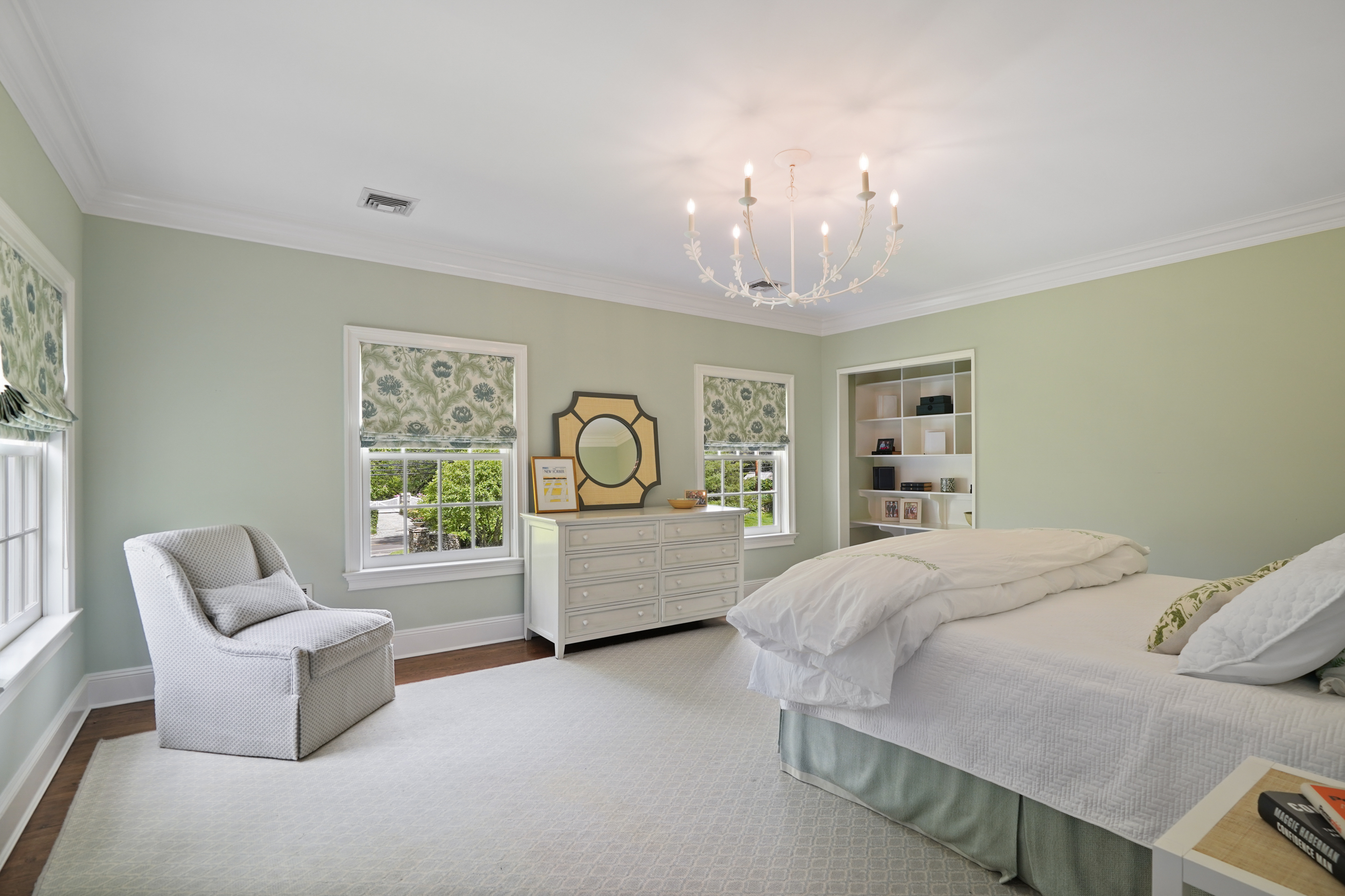 280 Round Hill Road