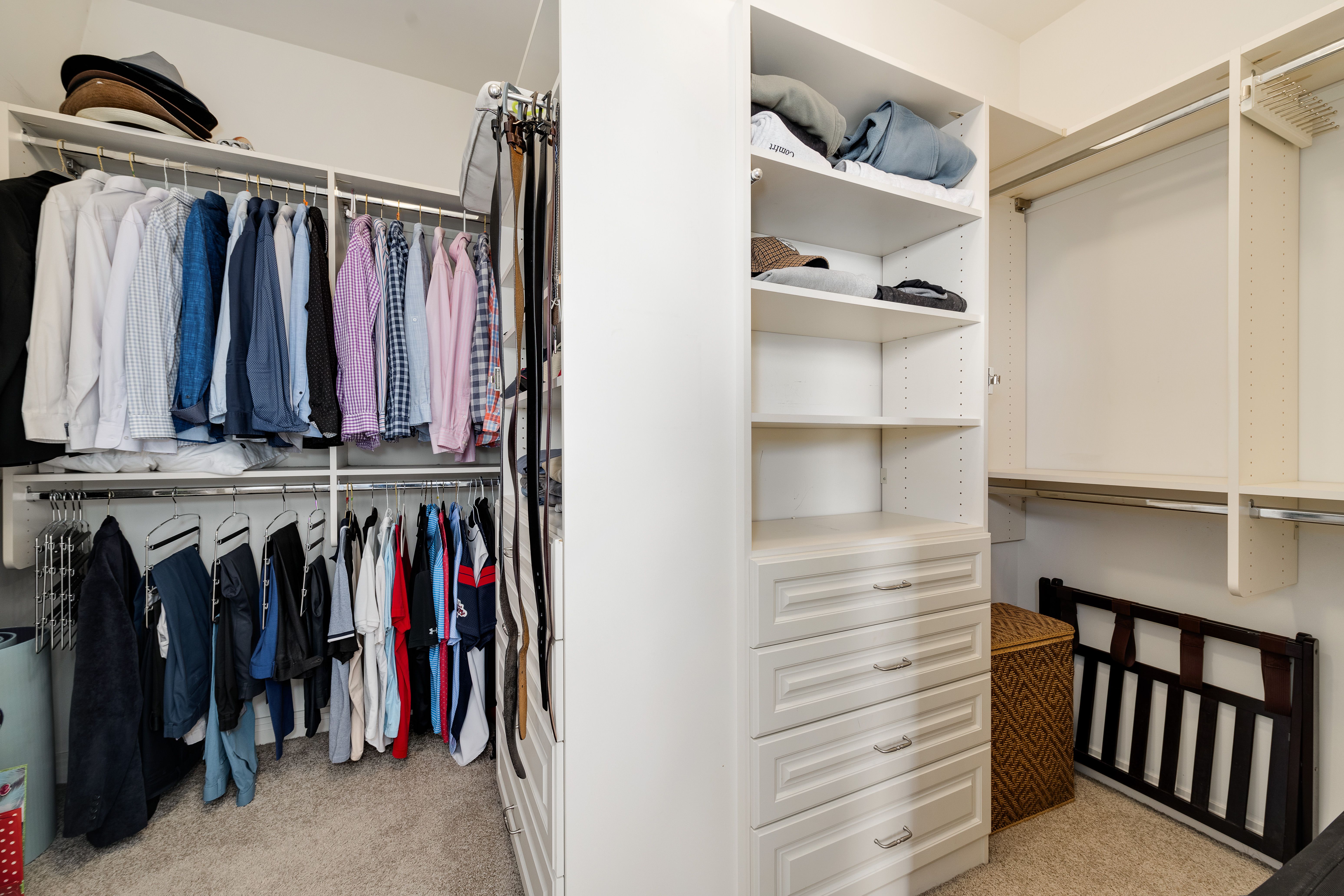 2654 N Hermitage C37 