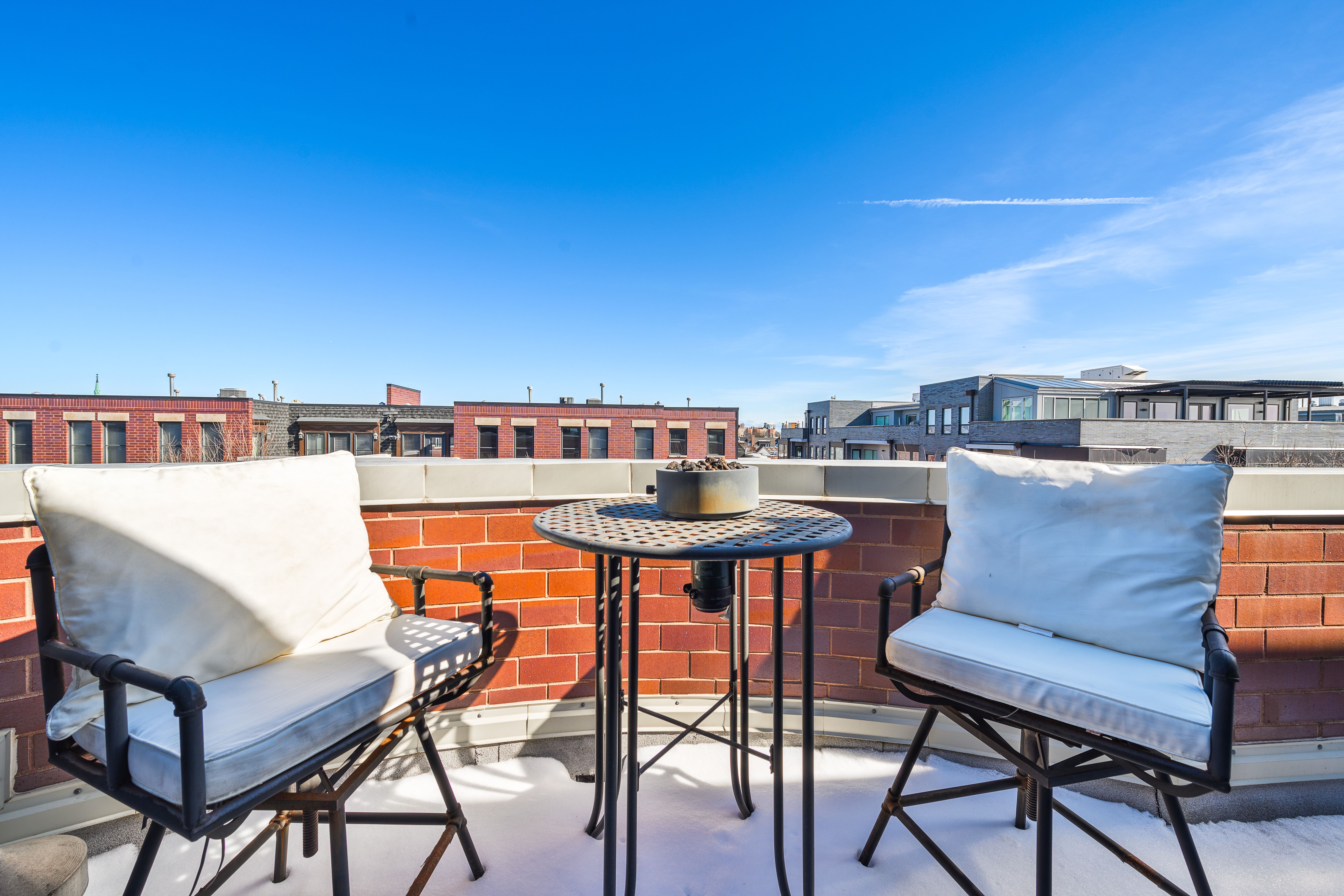 2654 N Hermitage C37 