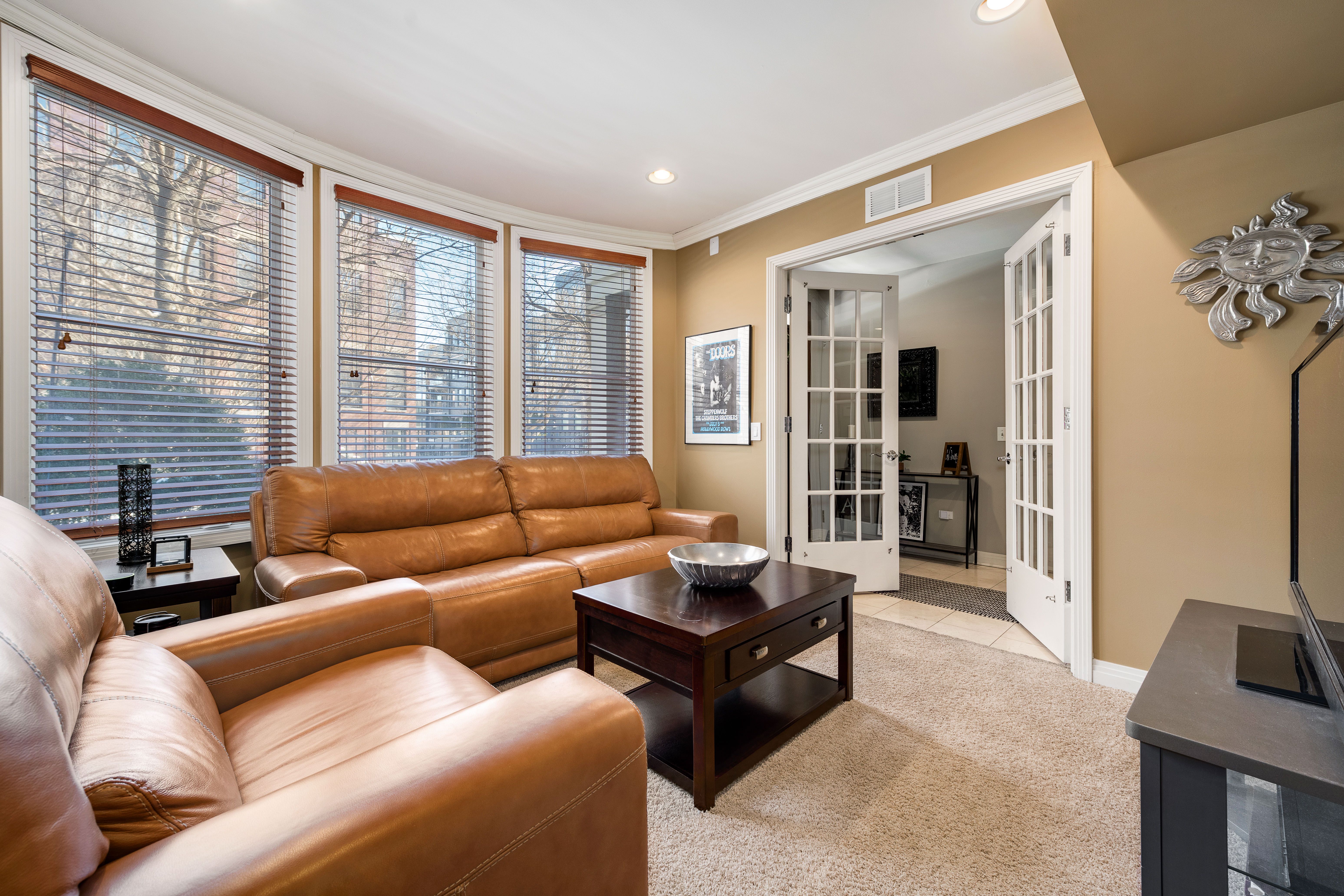 2654 N Hermitage C37 