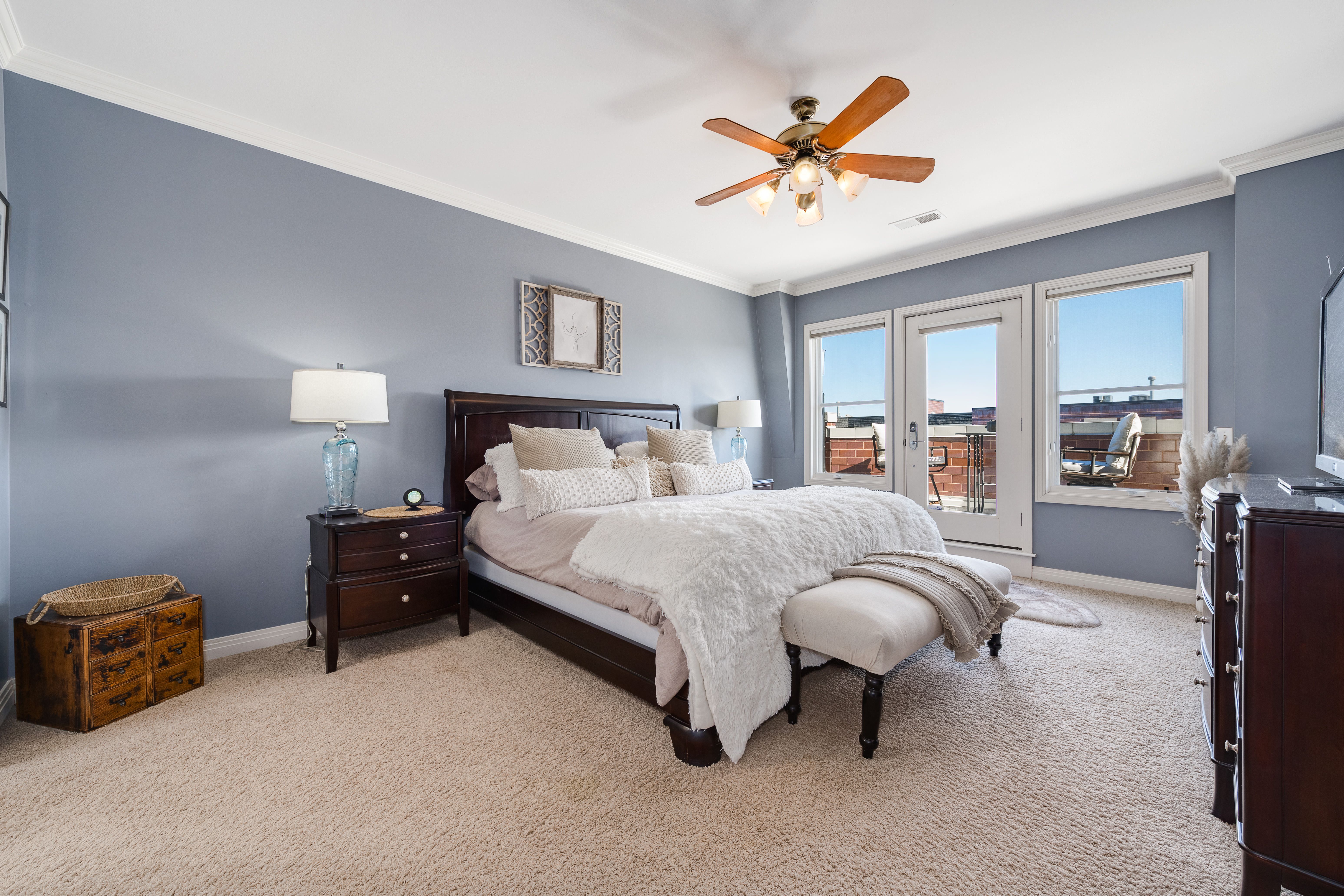 2654 N Hermitage C37 