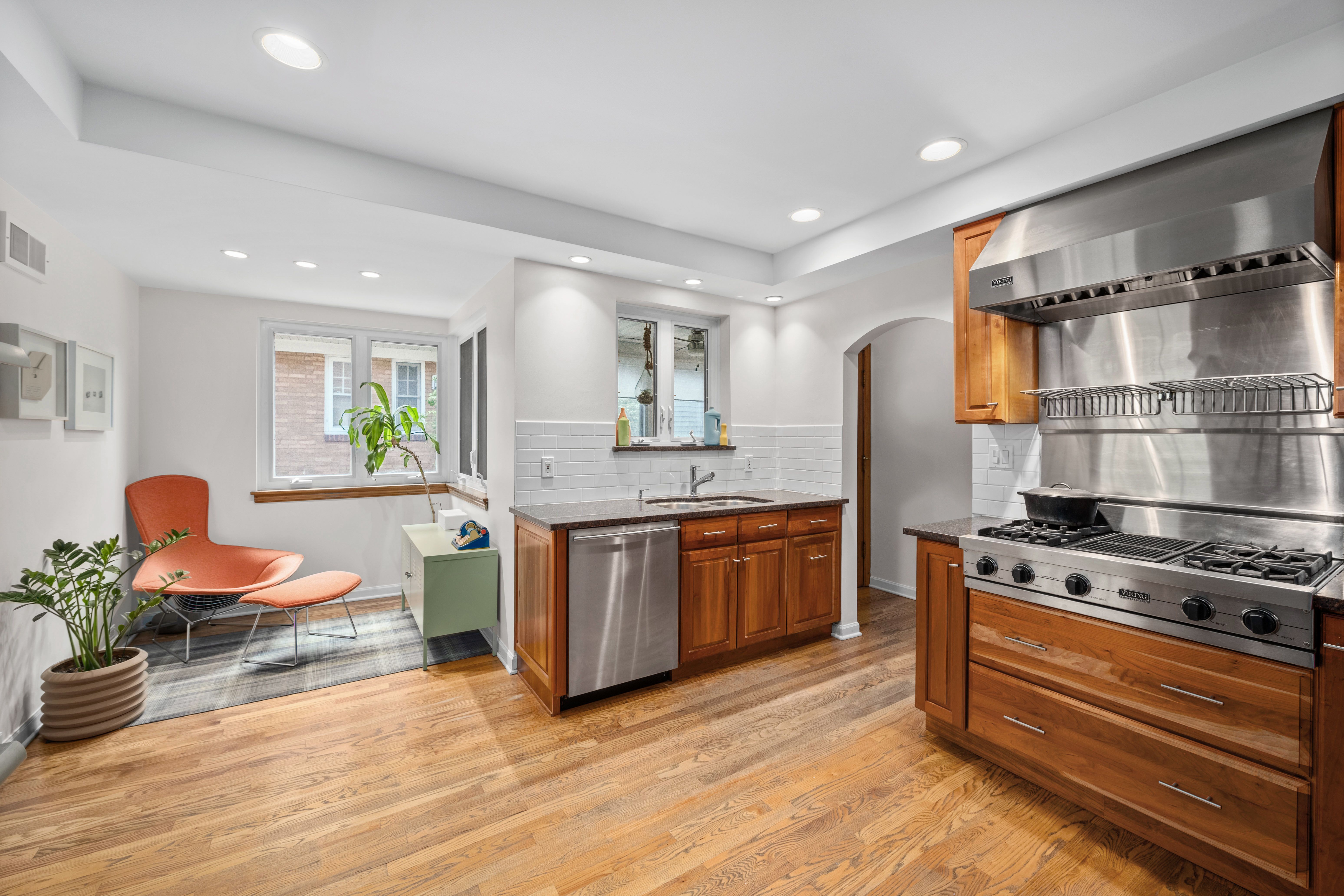 151 N Delaplaine Road 