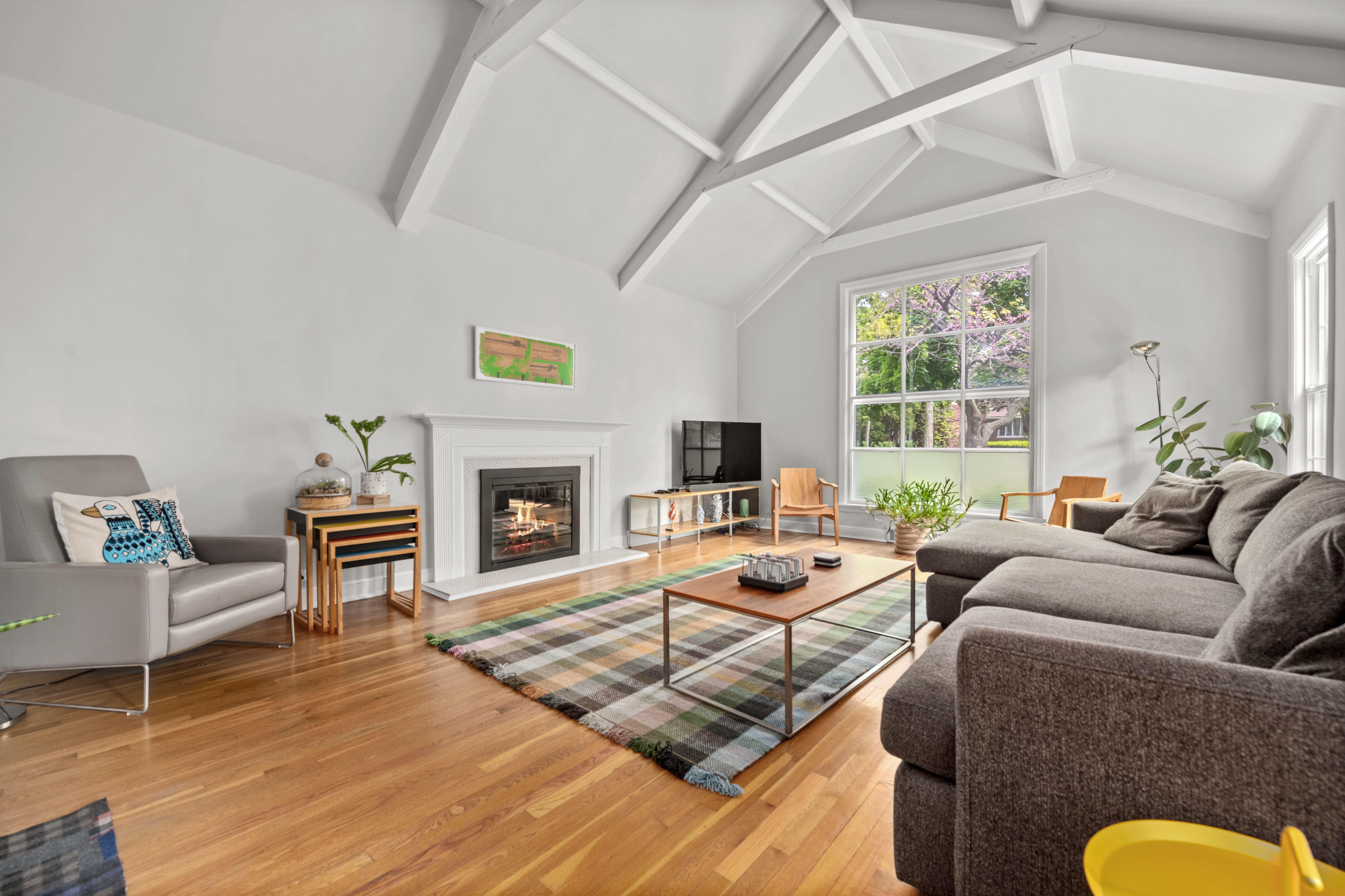 151 N Delaplaine Road 