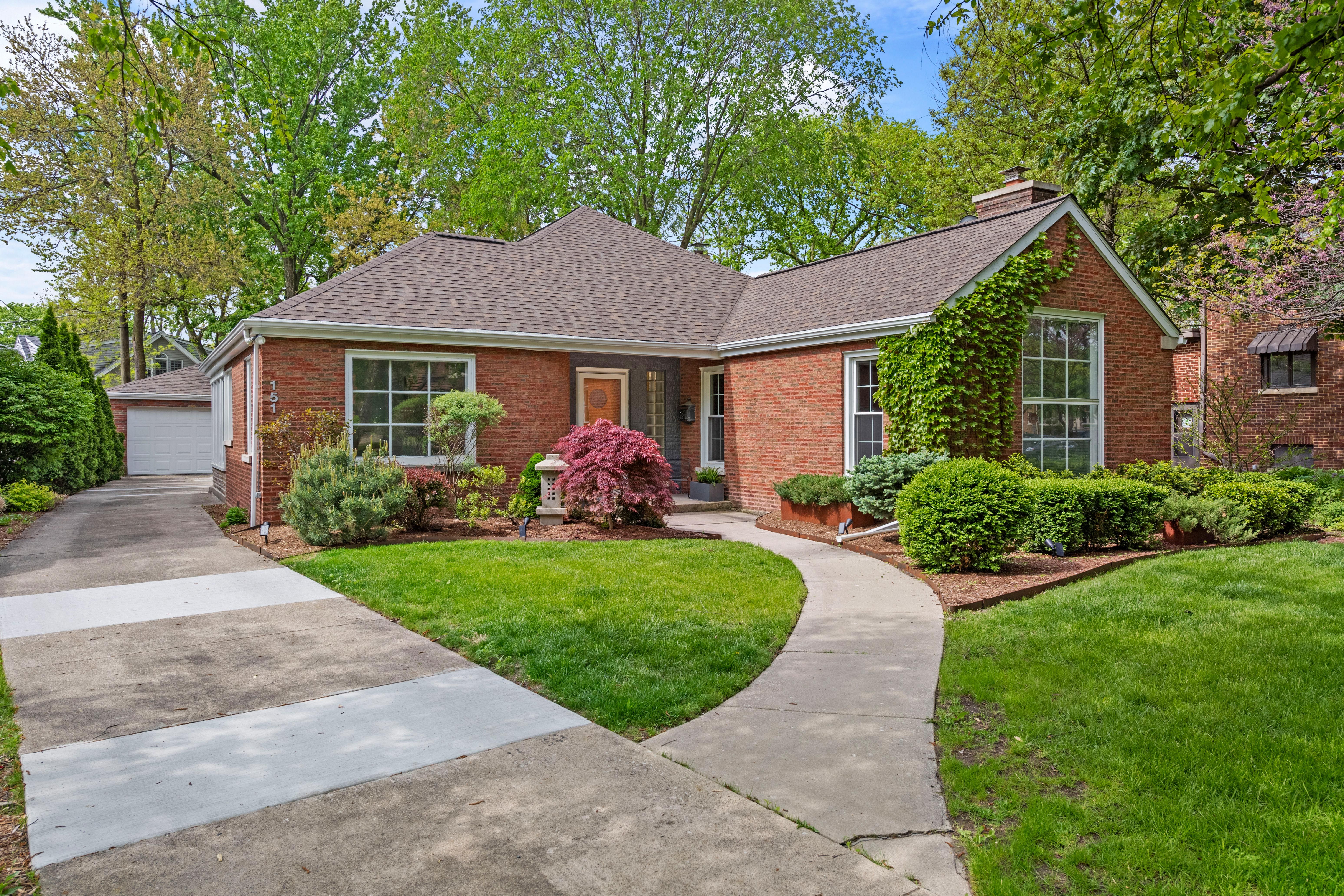 151 N Delaplaine Road 