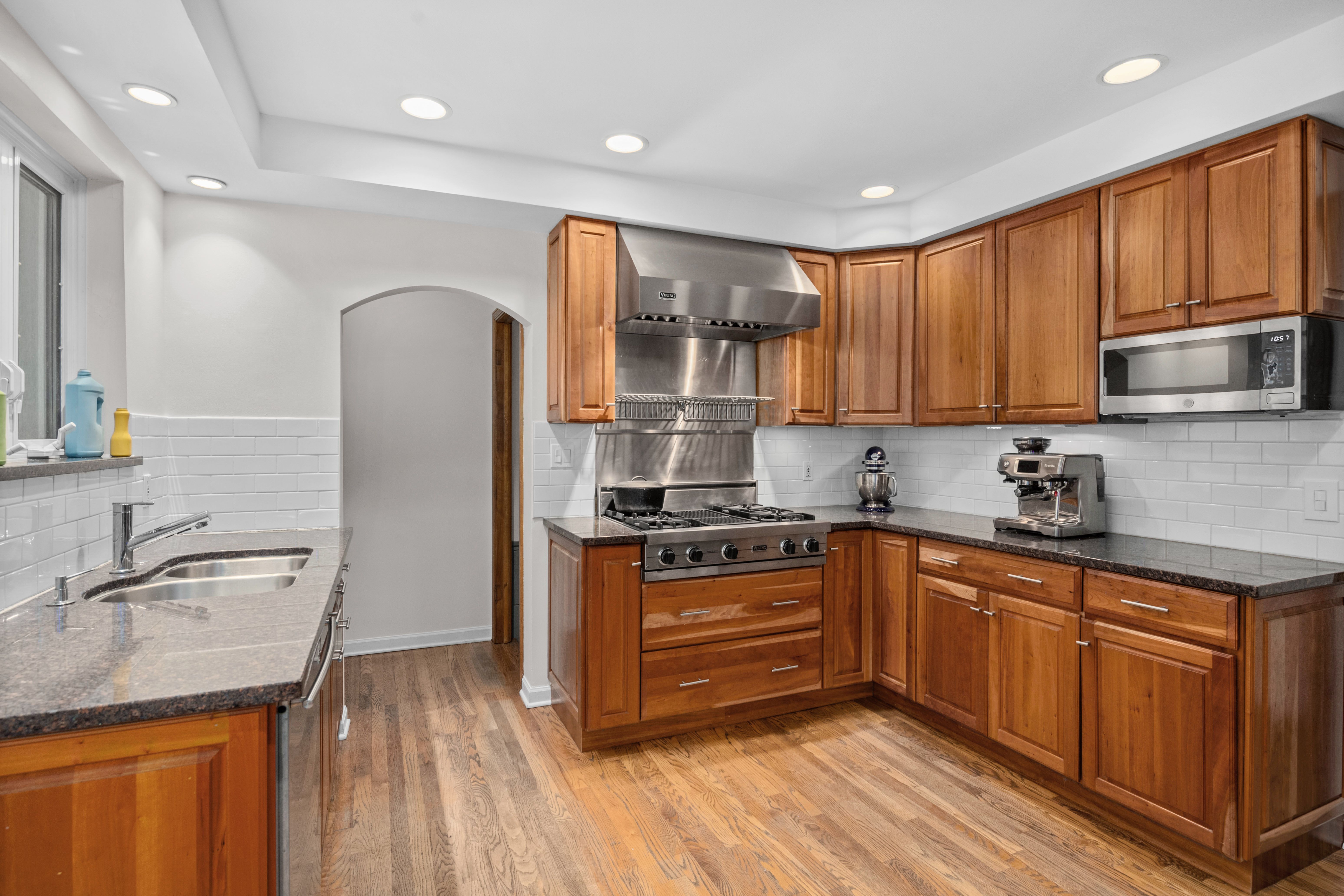 151 N Delaplaine Road 
