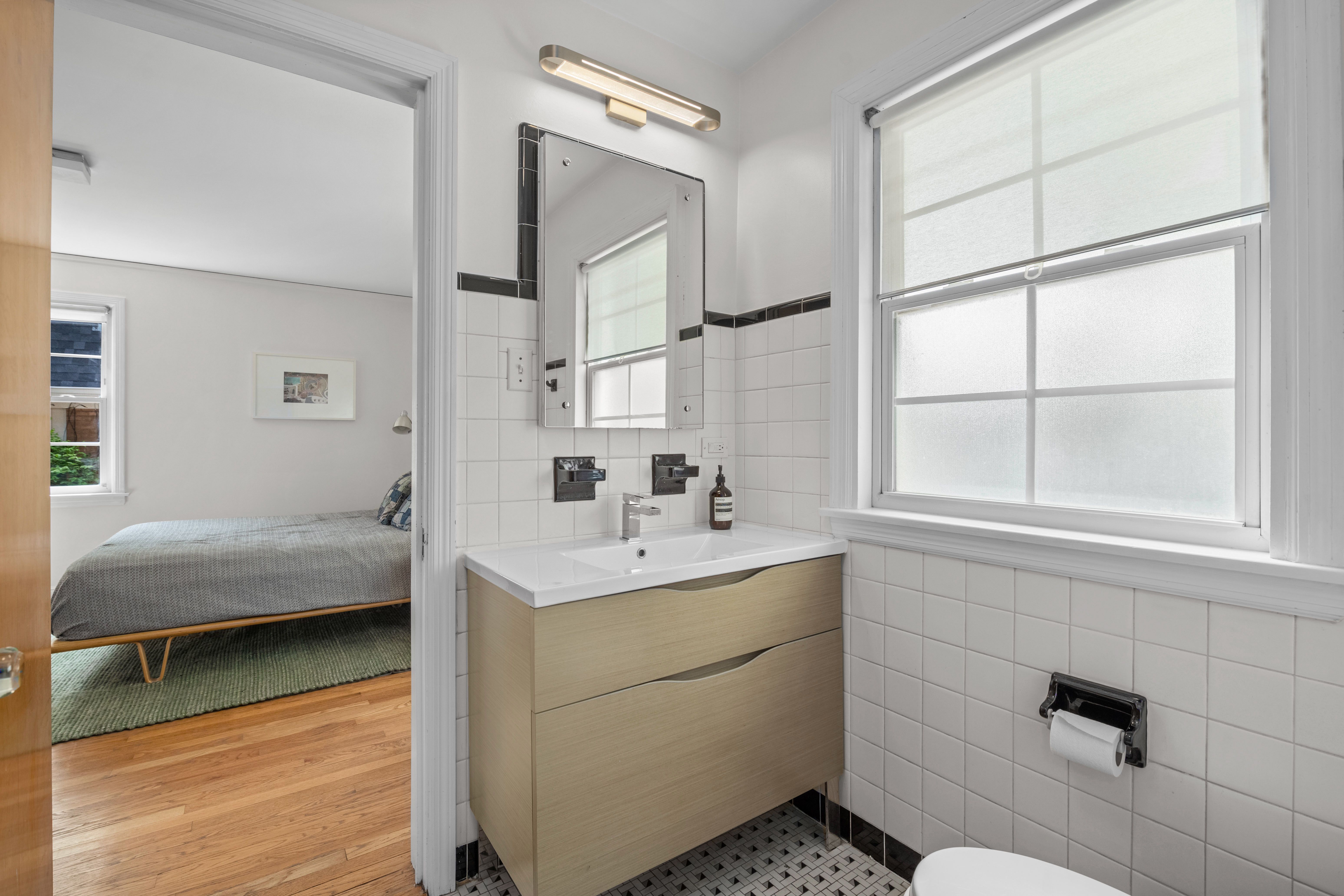 151 N Delaplaine Road 