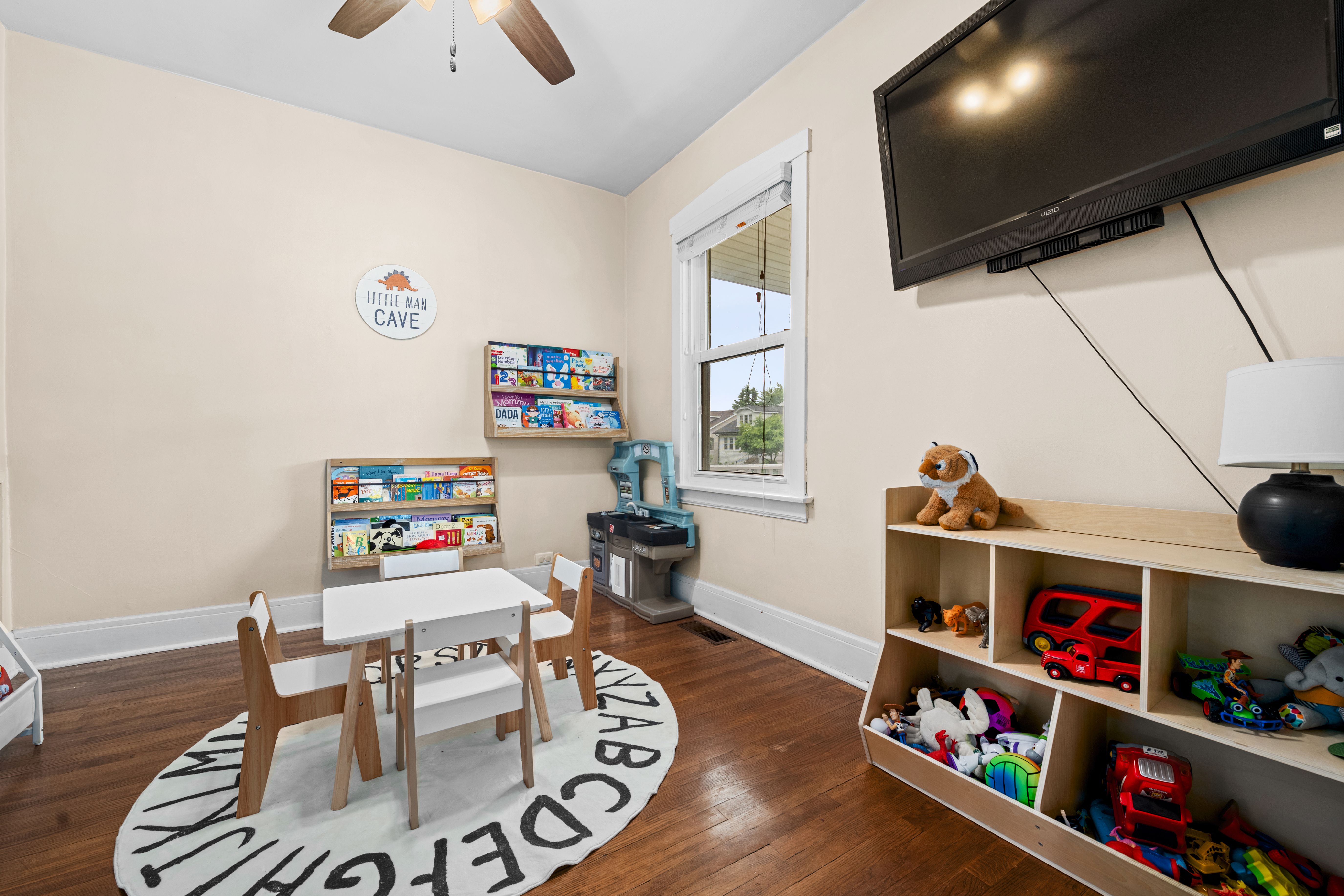 6085 N Nassau Avenue 