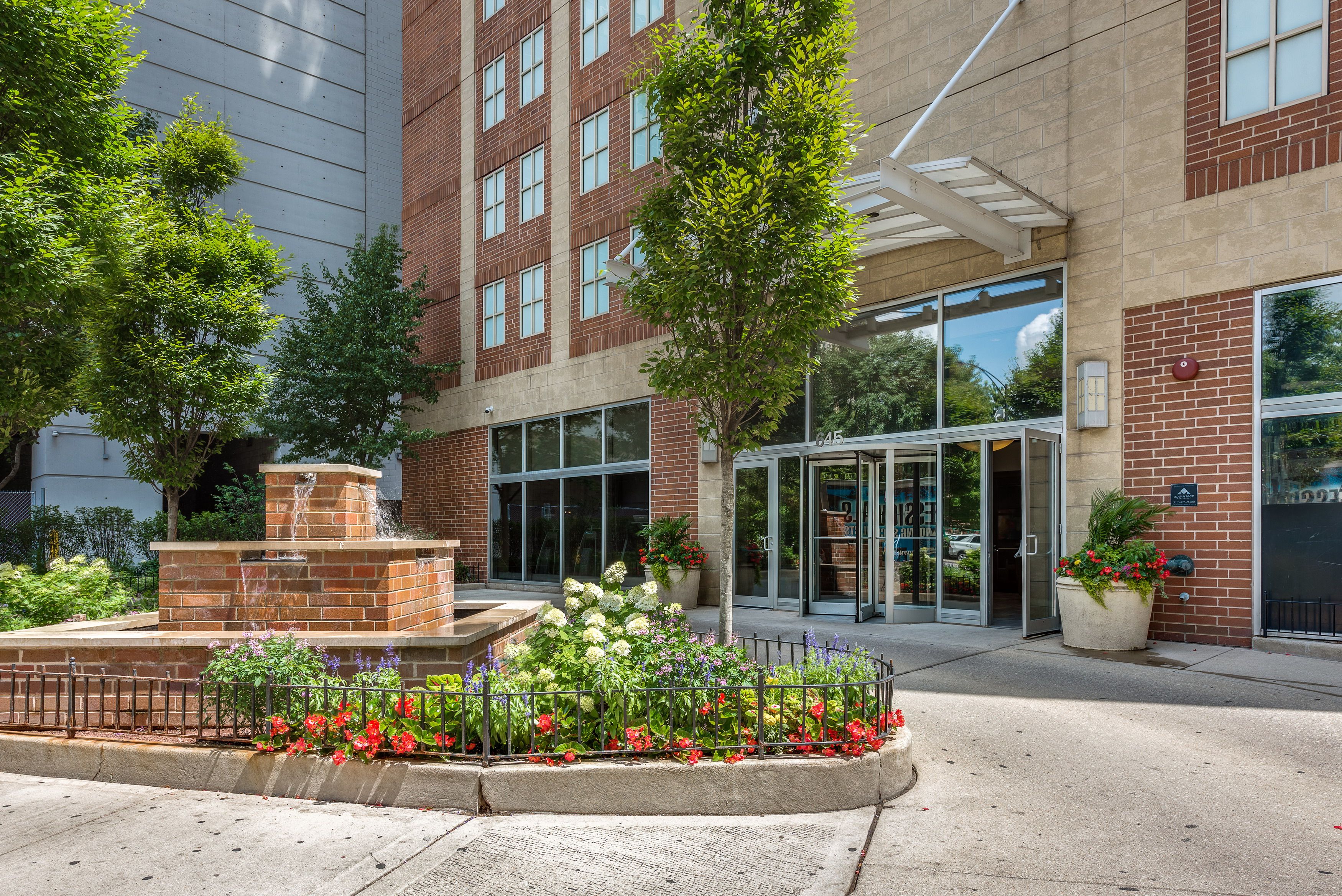 645 N Kingsbury 1906 