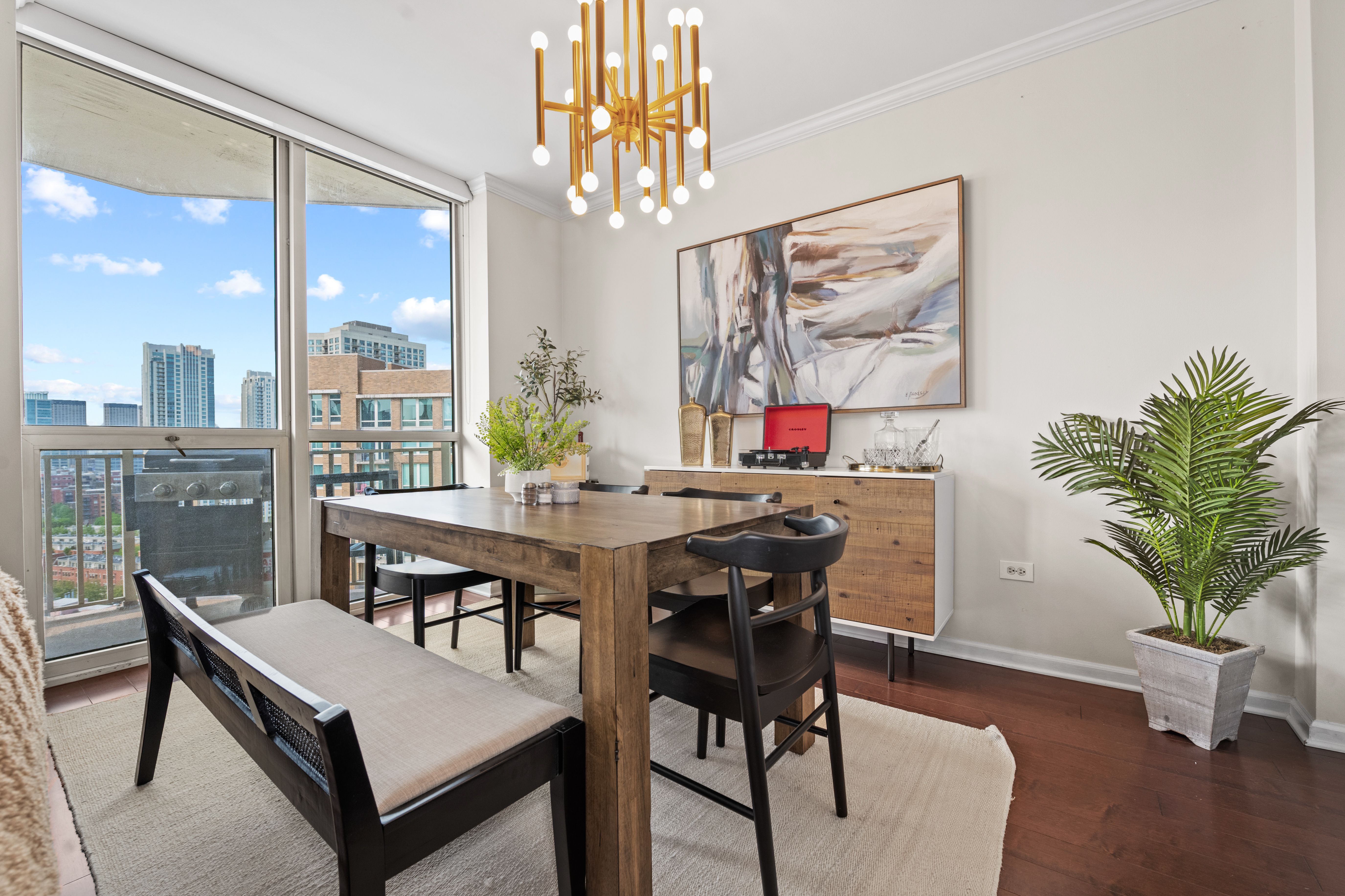 645 N Kingsbury 1906 