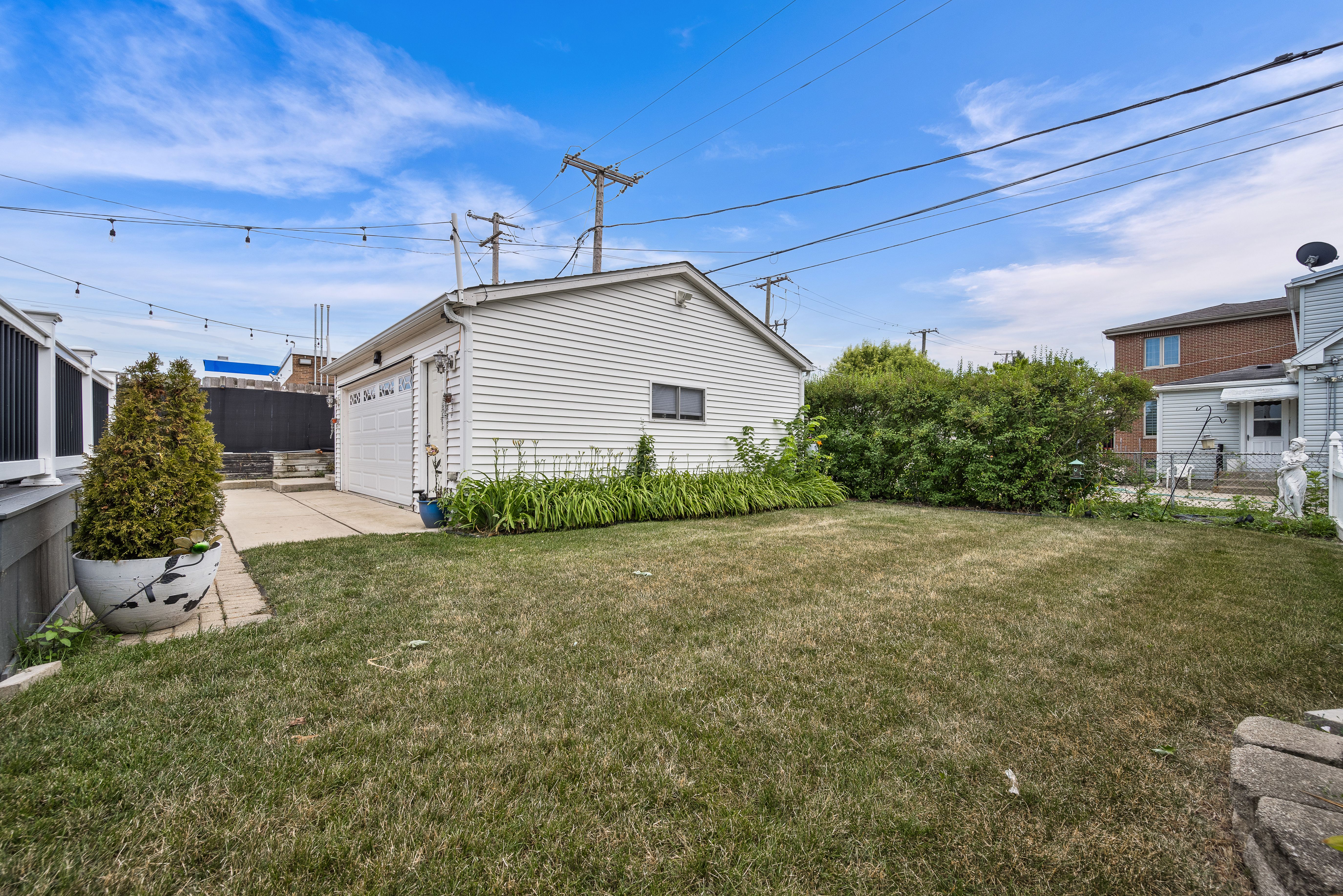 7215 W Foster Avenue 