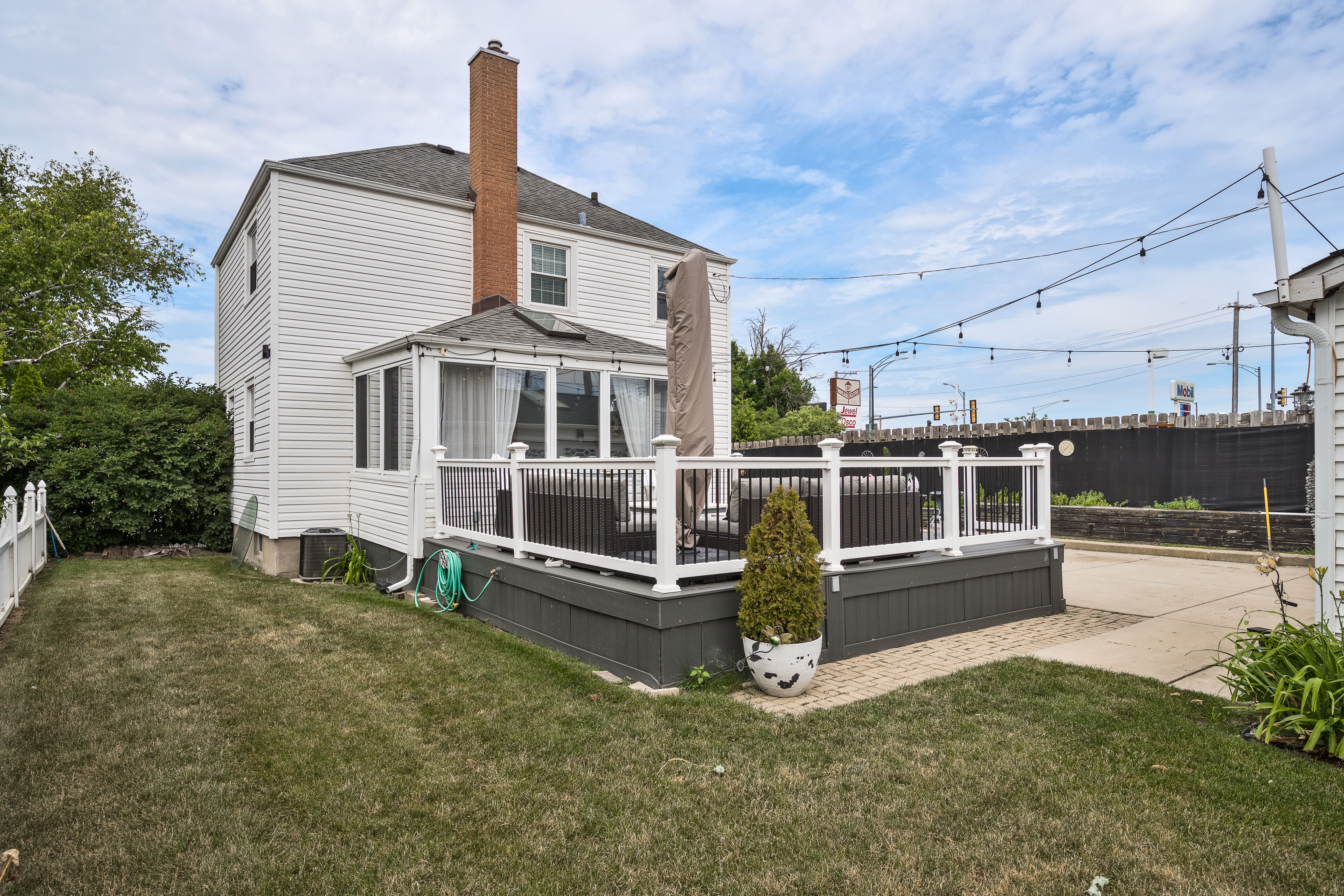 7215 W Foster Avenue 