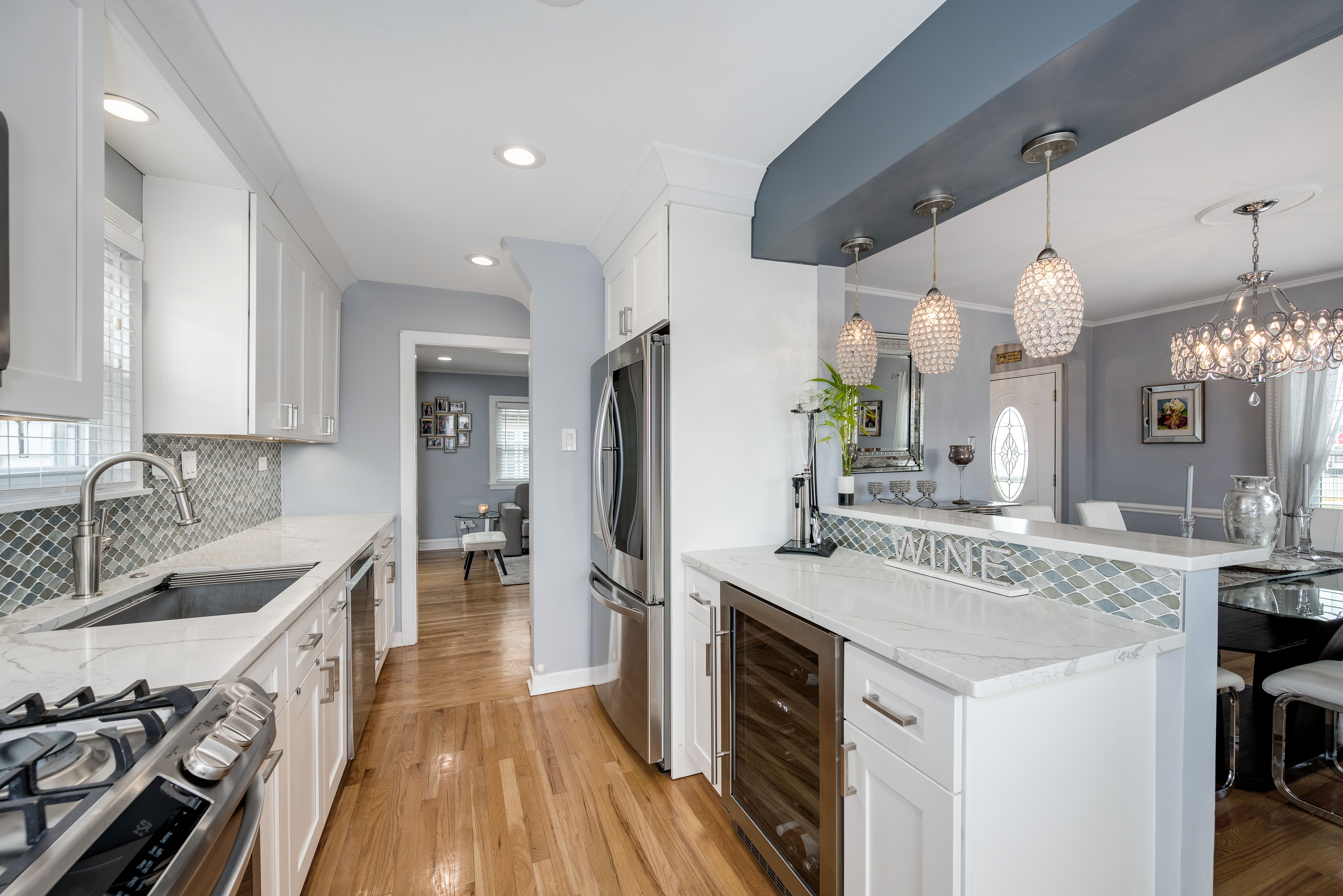 7215 W Foster Avenue 