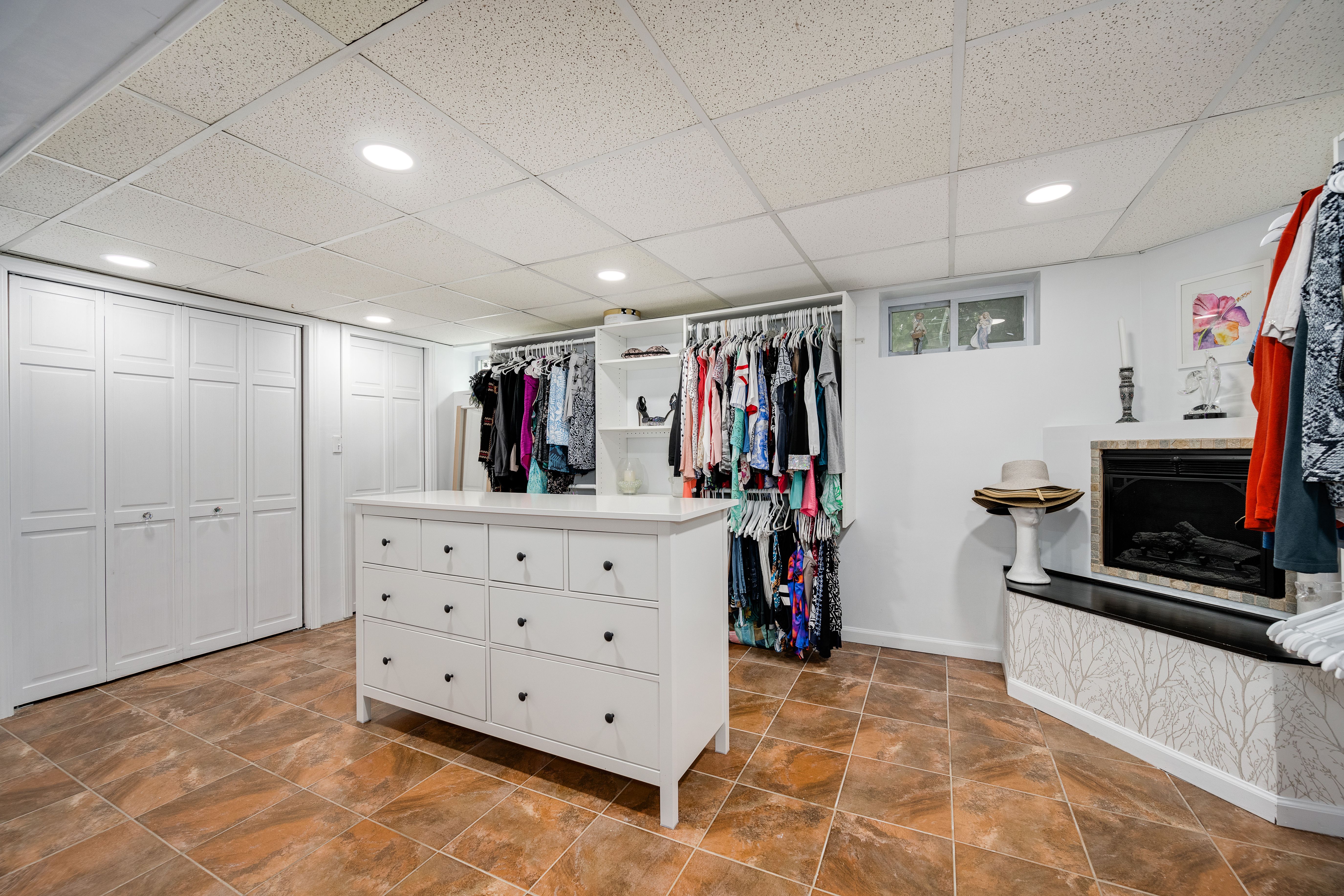 7215 W Foster Avenue 