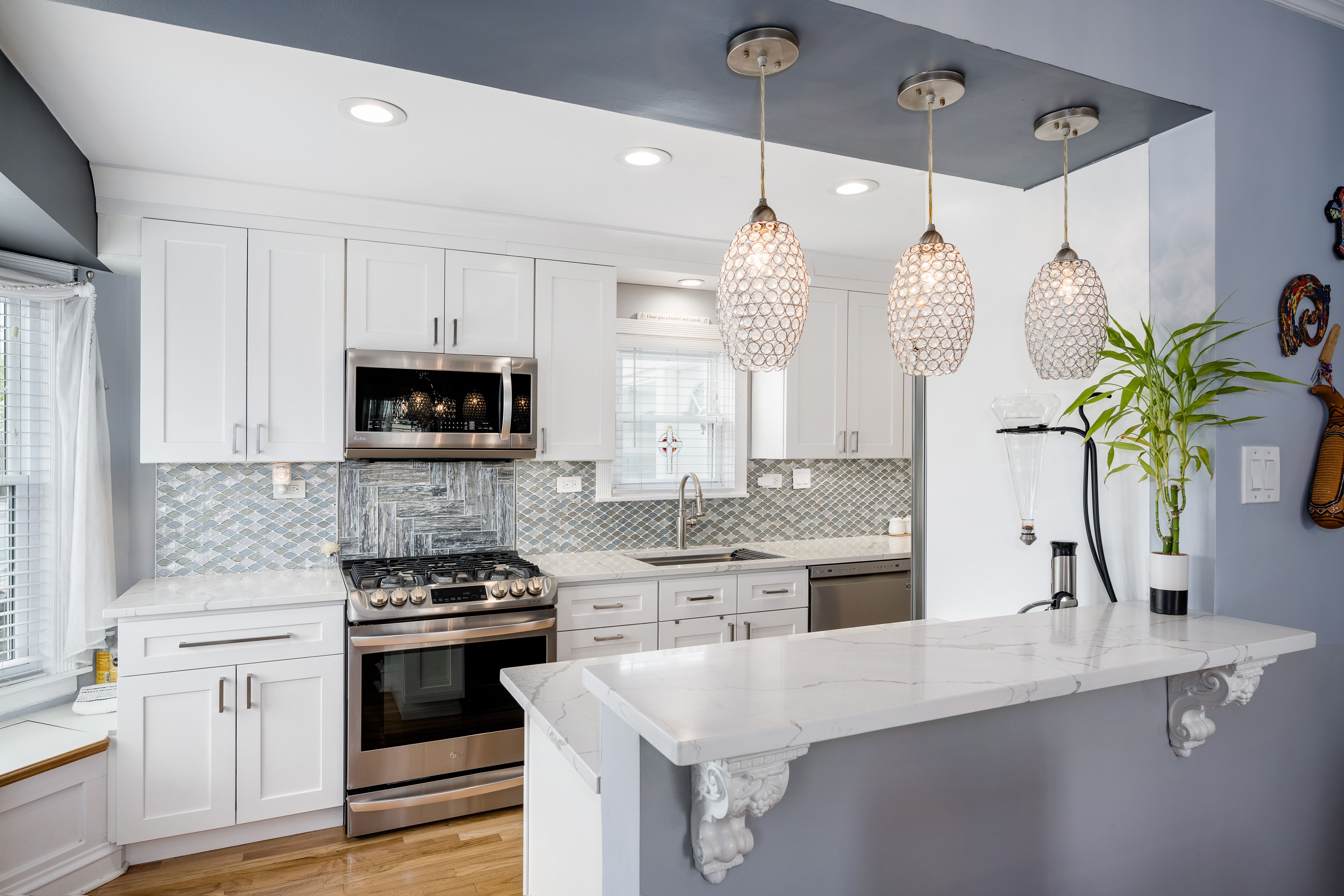 7215 W Foster Avenue 