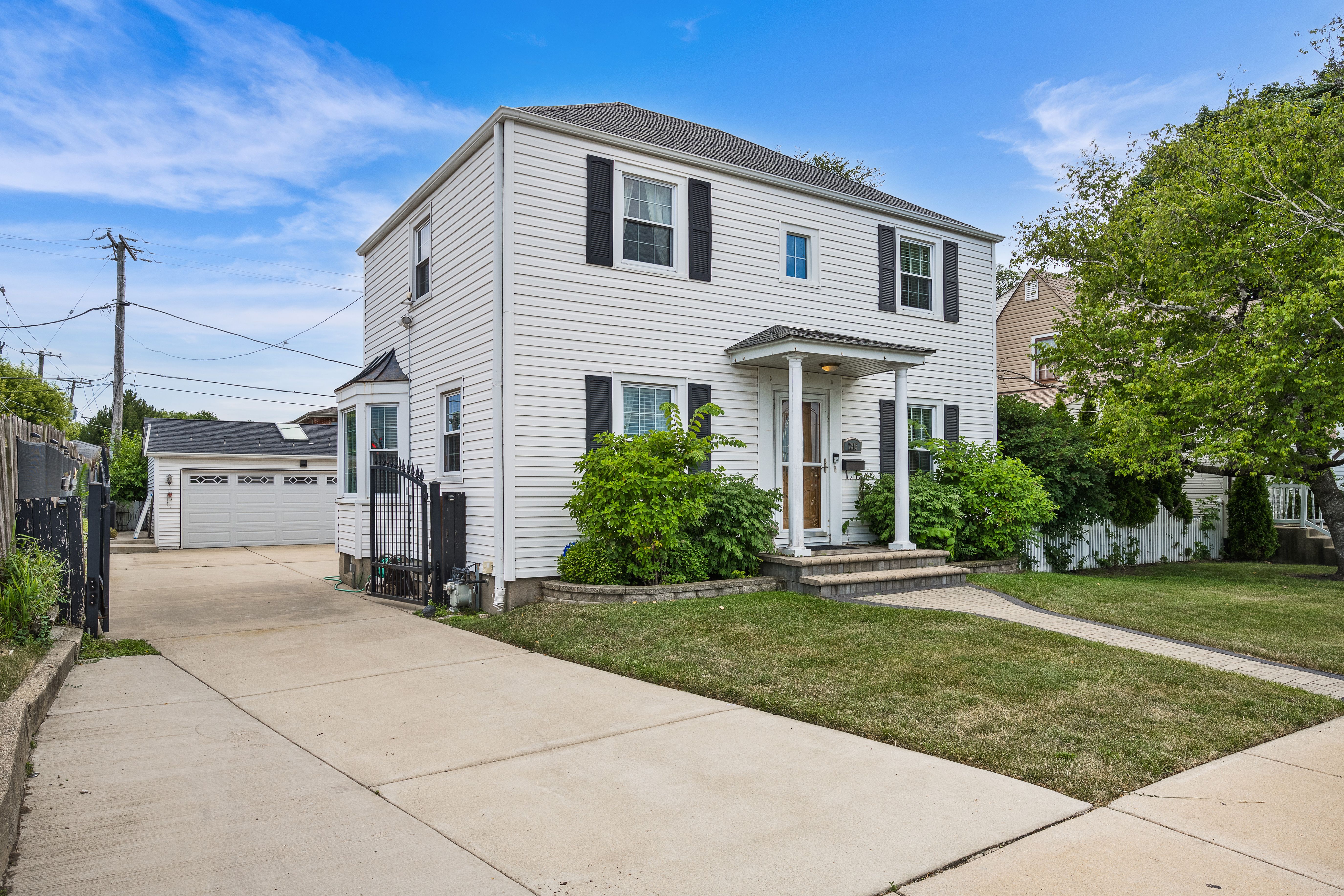 7215 W Foster Avenue 