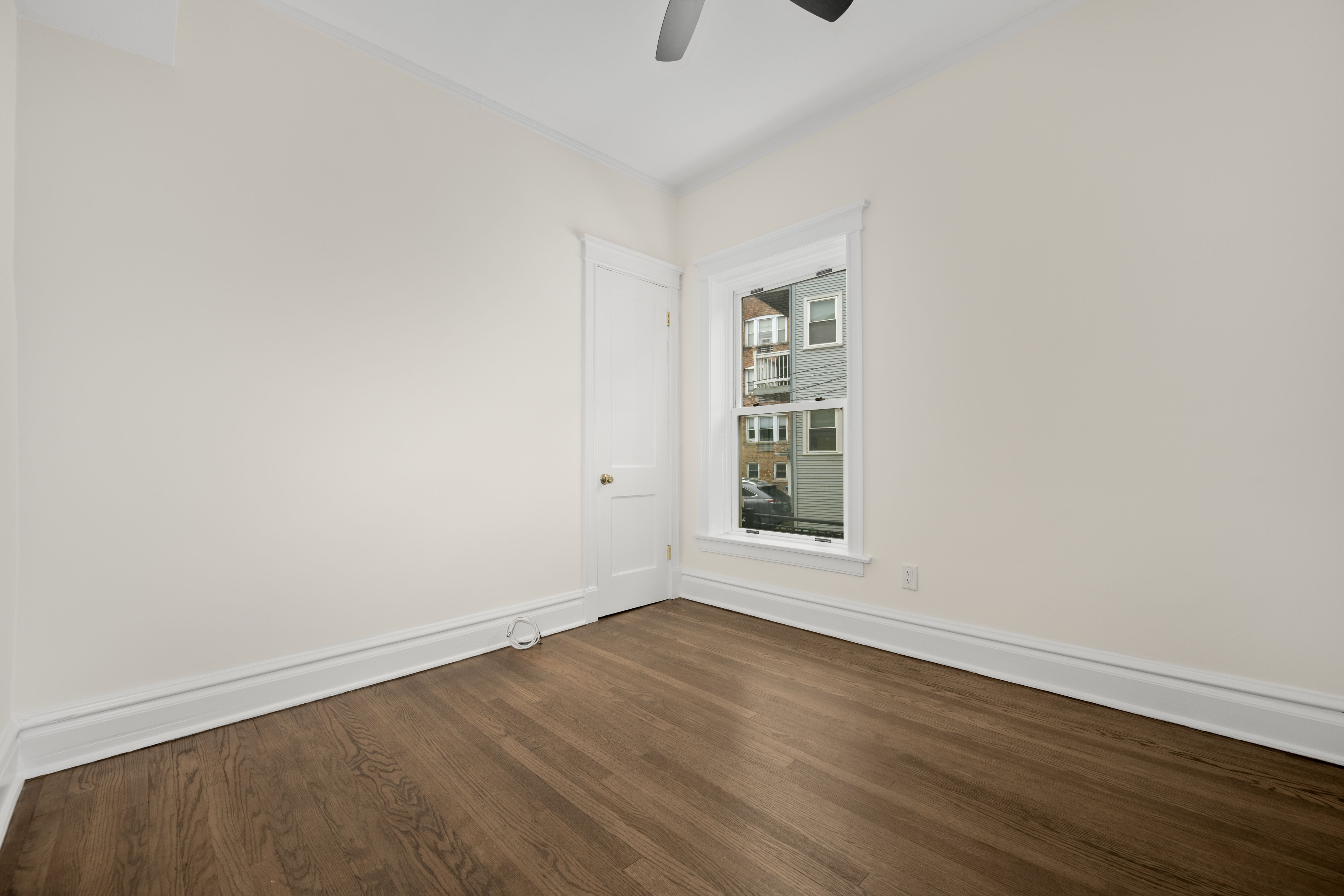 823 W Belle Plaine Avenue Unit# 1