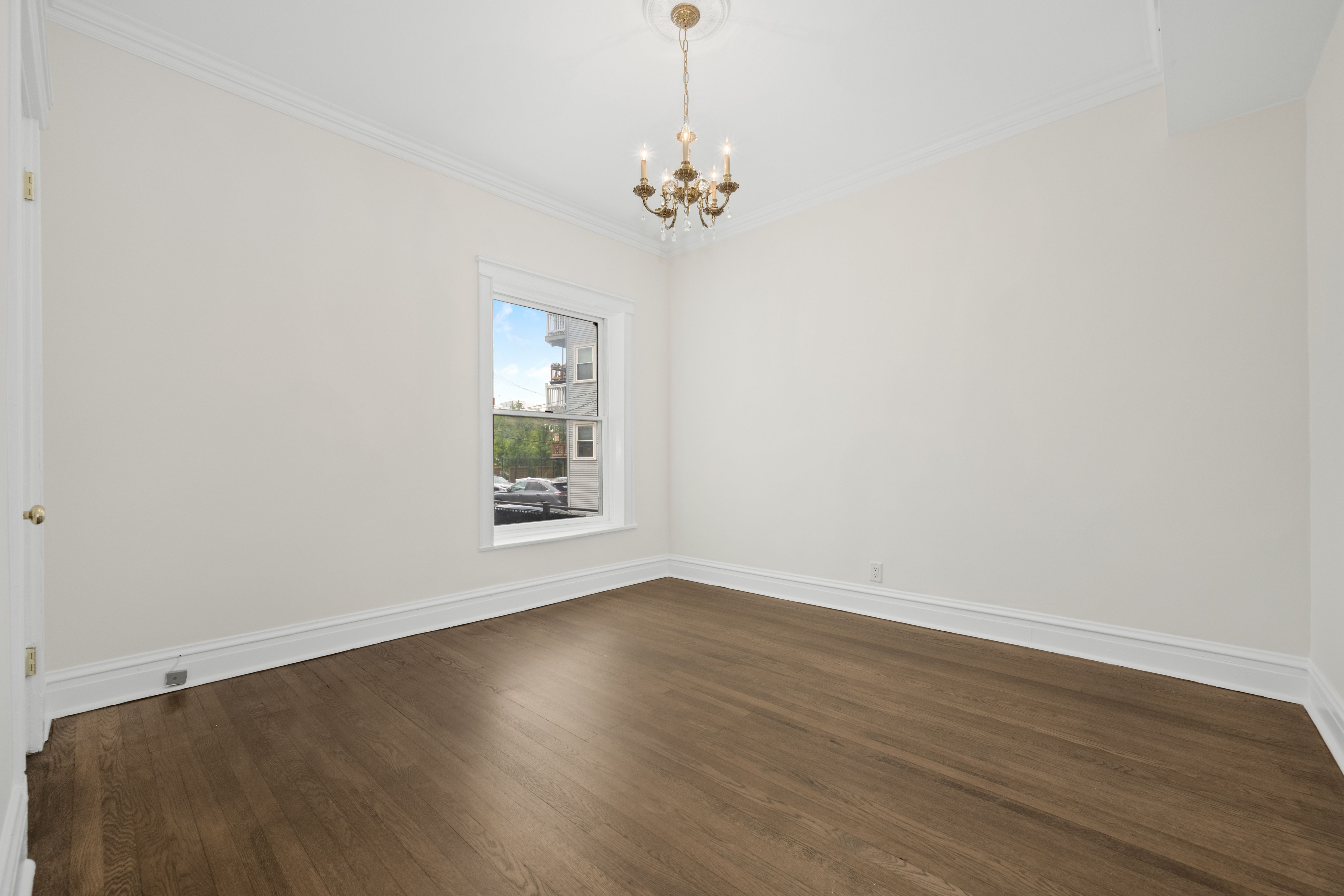 823 W Belle Plaine Avenue Unit# 1