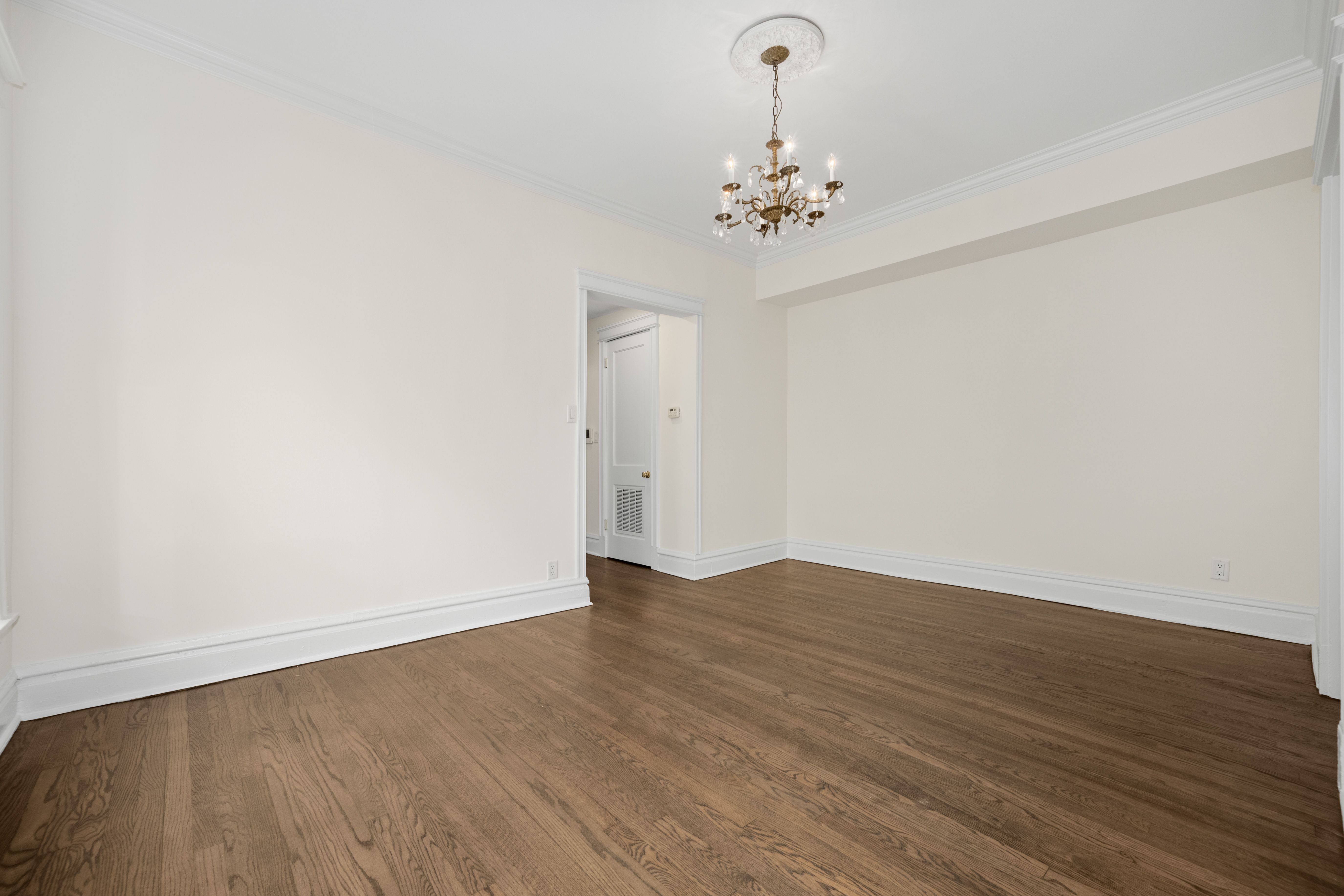 823 W Belle Plaine Avenue Unit# 1