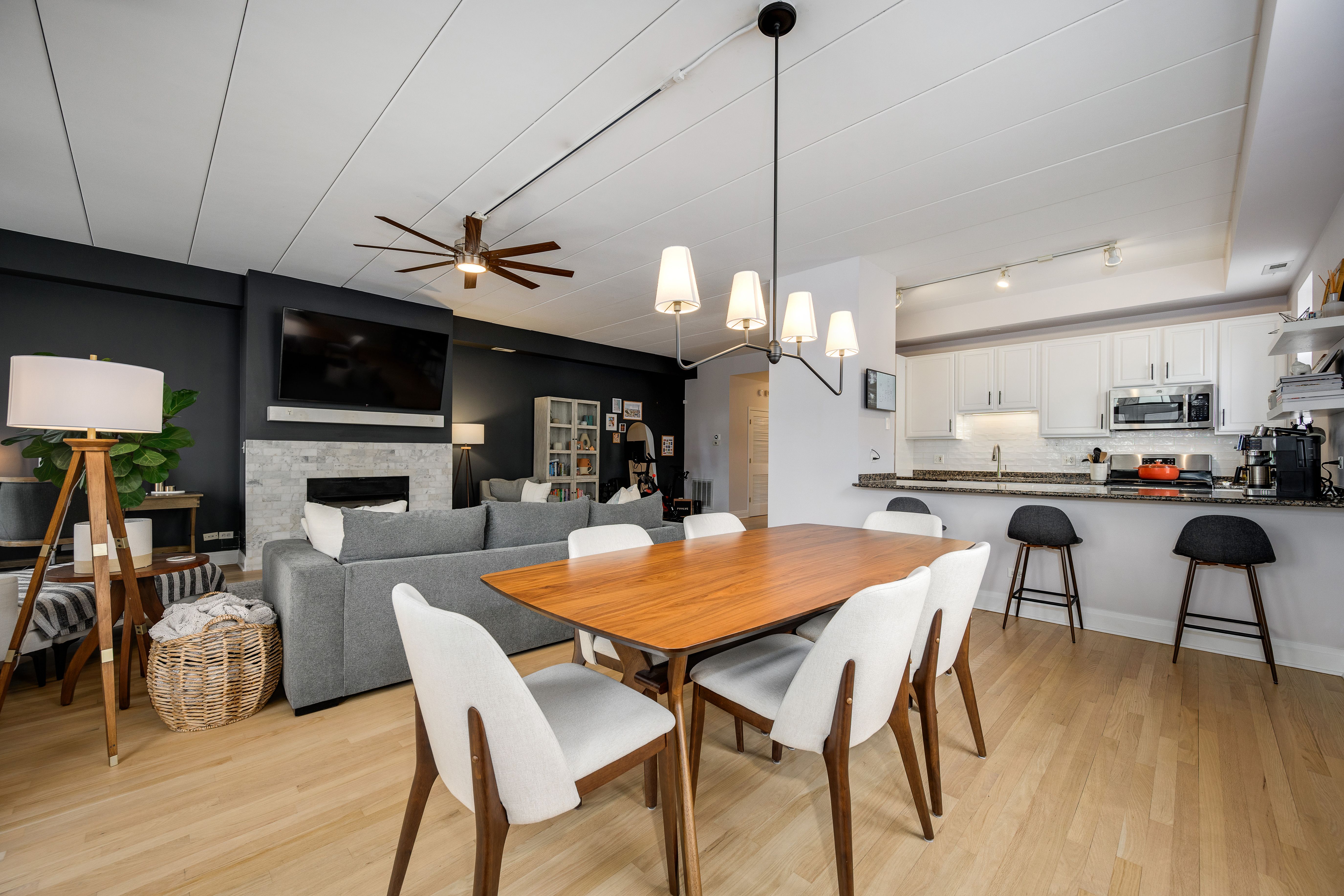 1111 W Madison Street Unit# 3A