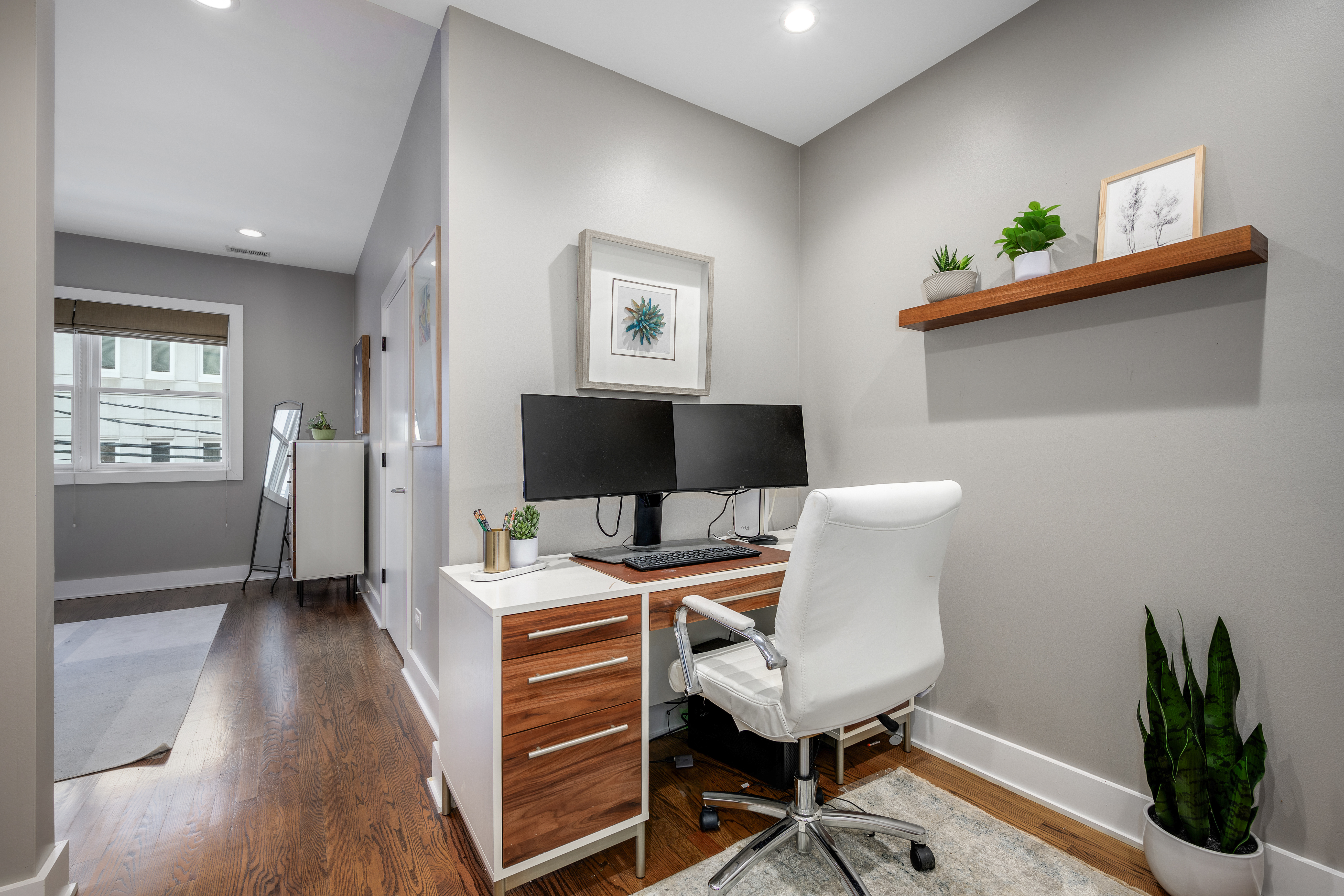 1242 W Jackson Boulevard Unit# 2W