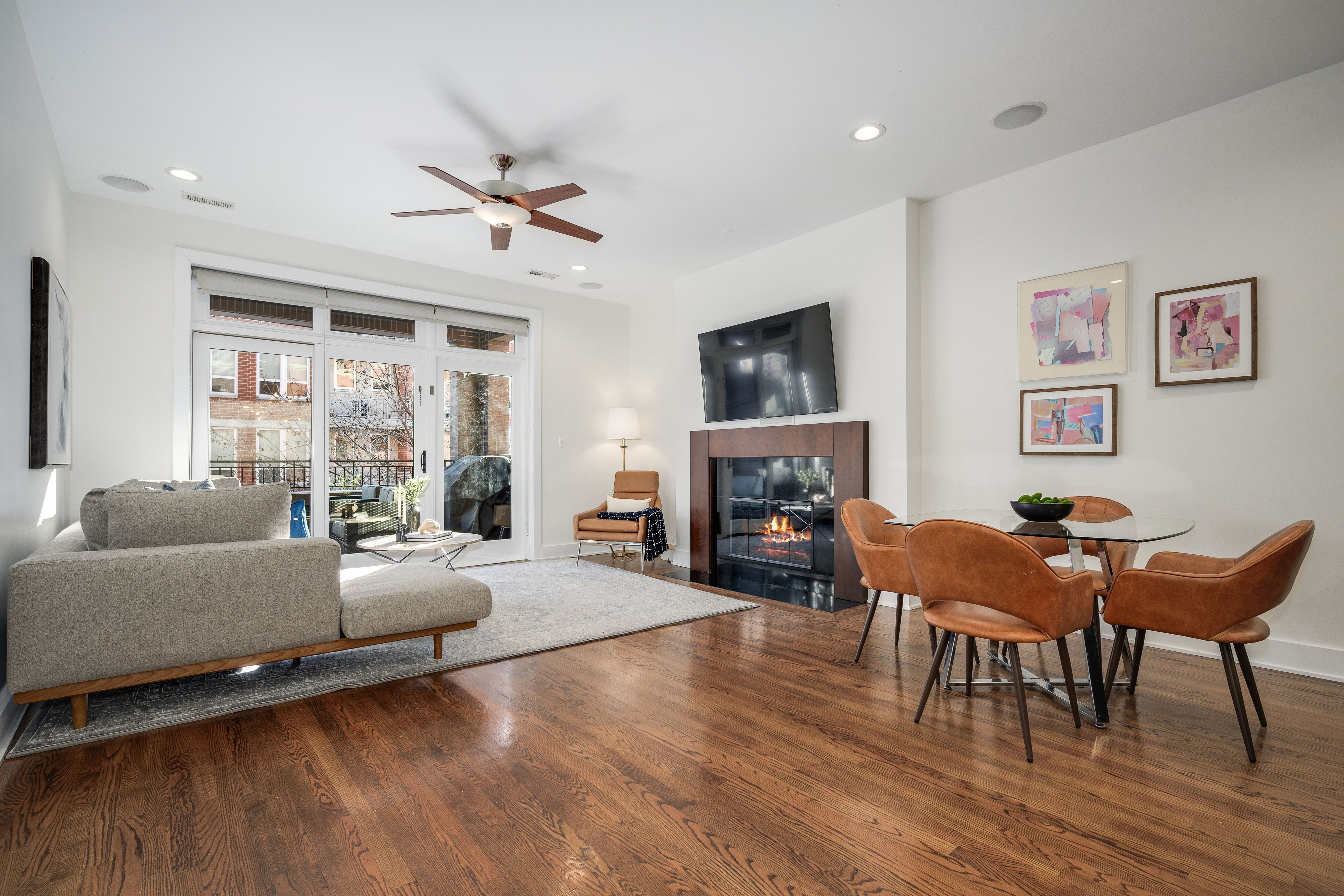 1242 W Jackson Boulevard Unit# 2W