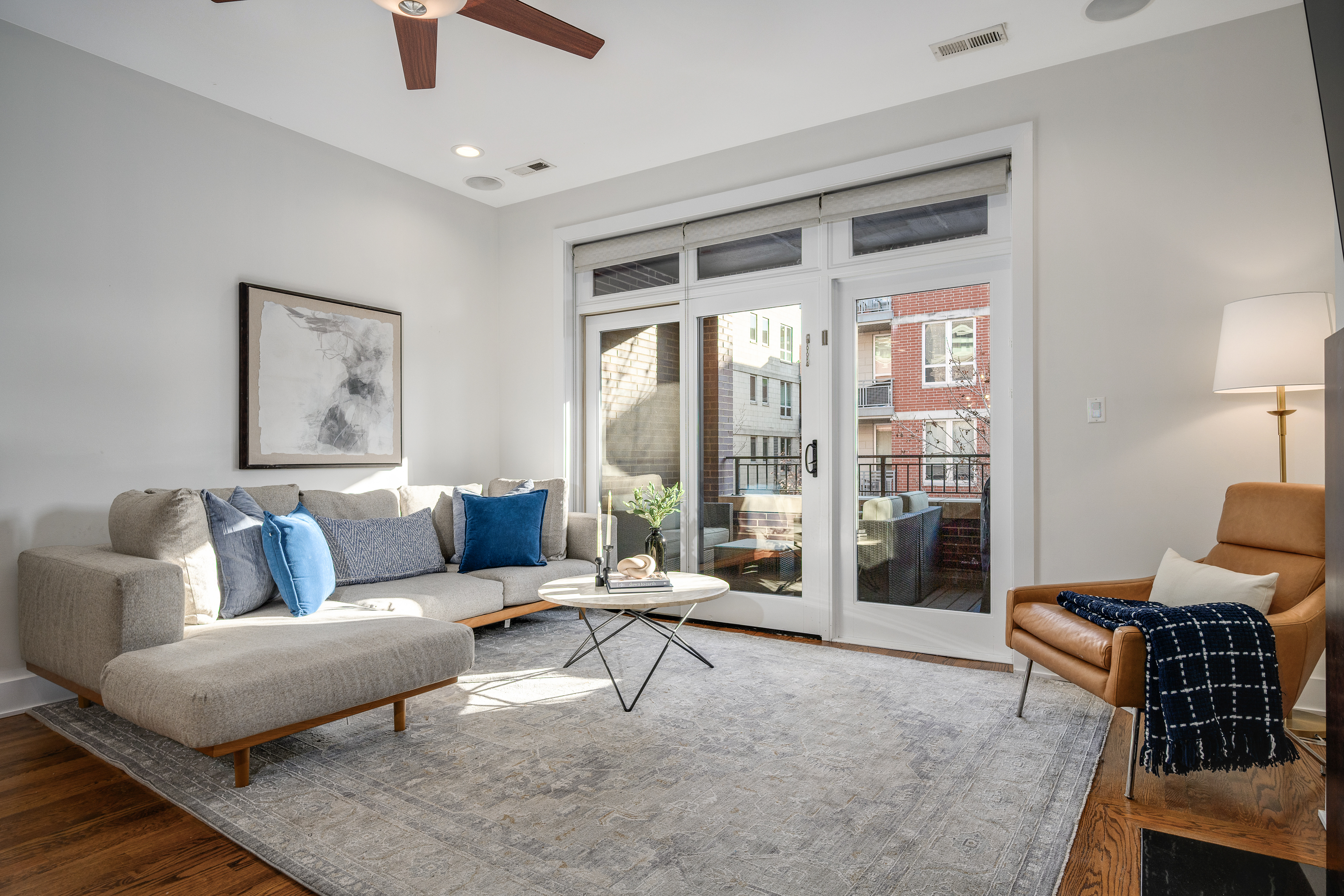 1242 W Jackson Boulevard Unit# 2W