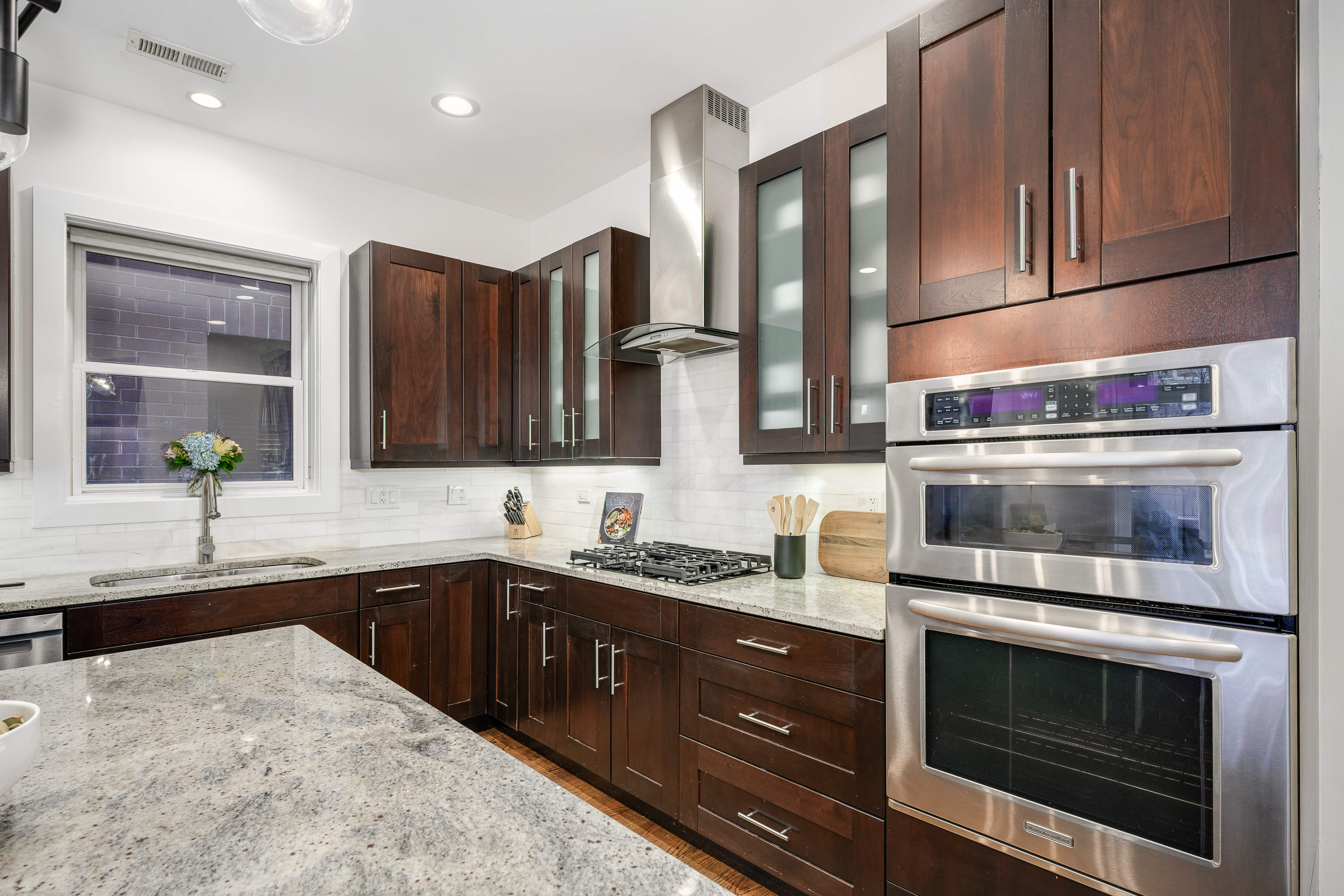 1242 W Jackson Boulevard Unit# 2W