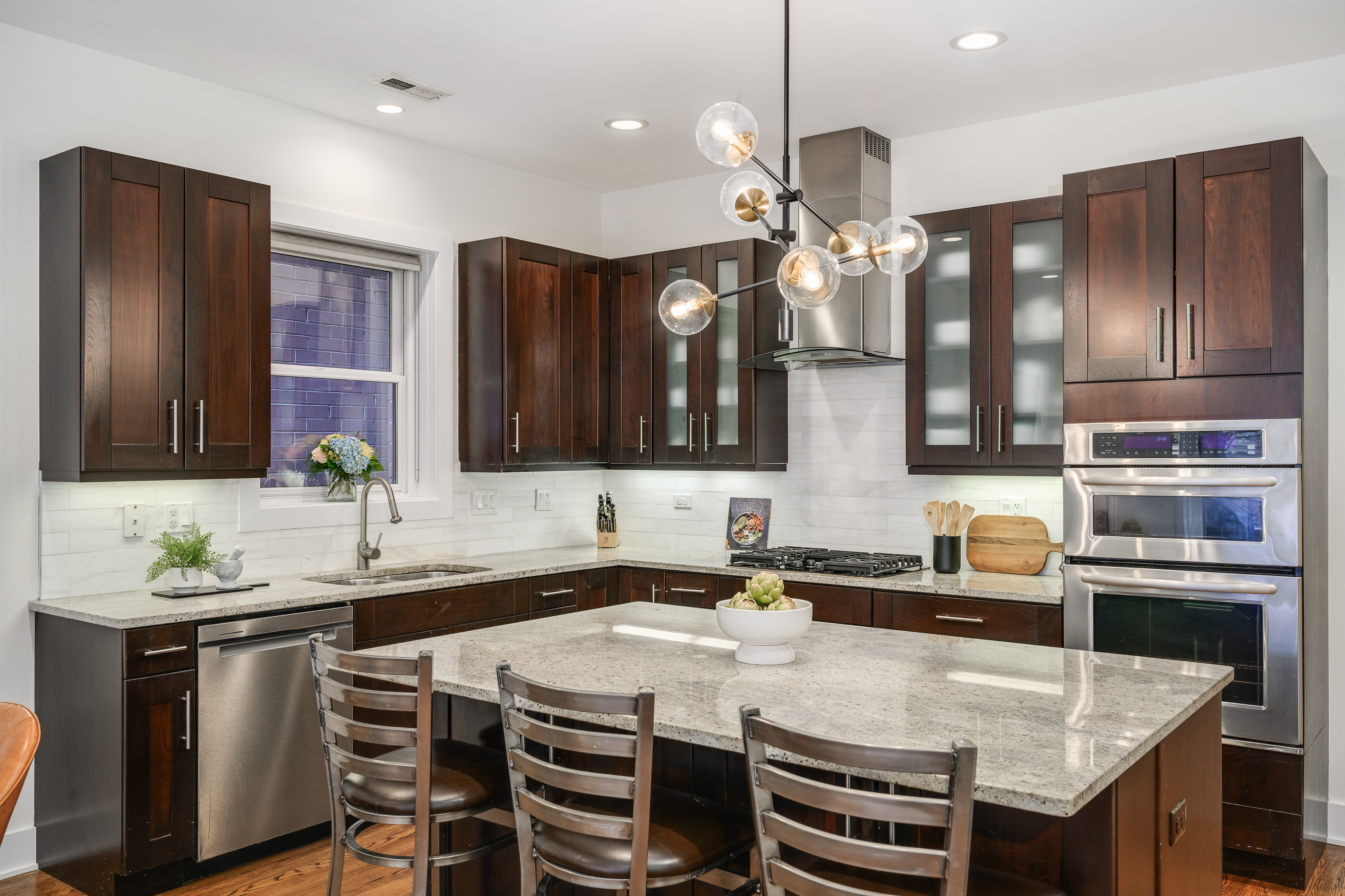1242 W Jackson Boulevard Unit# 2W