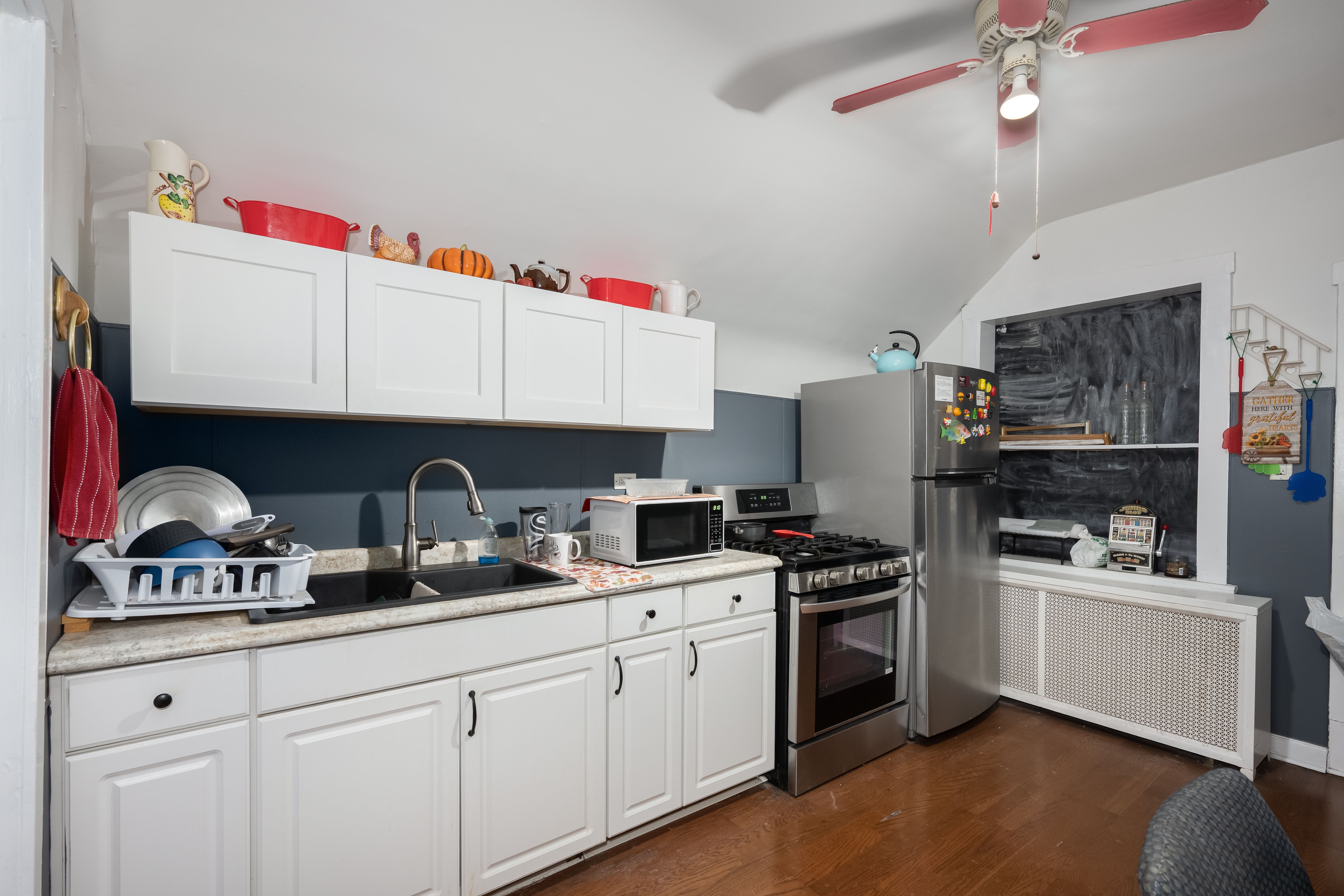 4042 N Monitor Avenue 