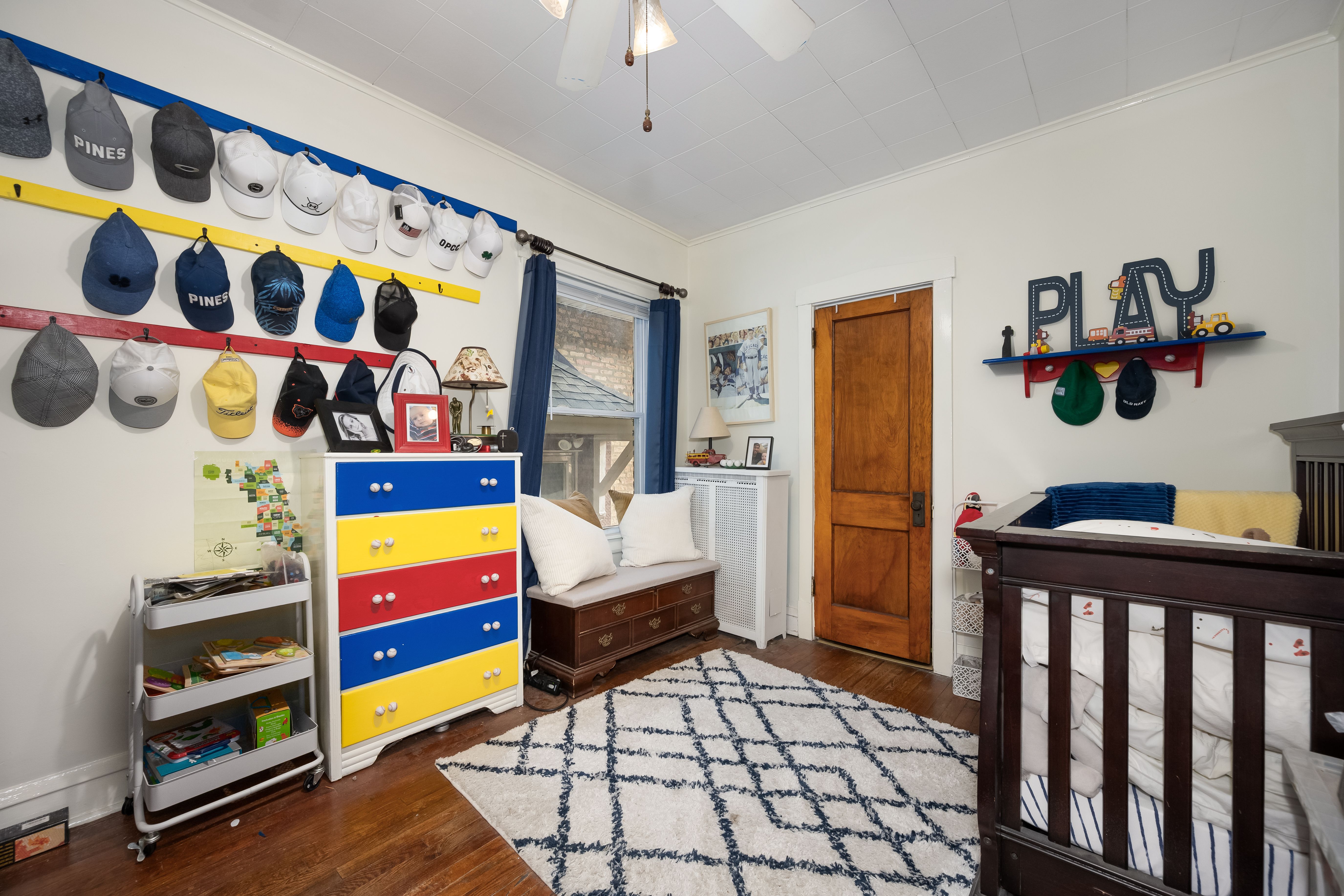 4042 N Monitor Avenue 