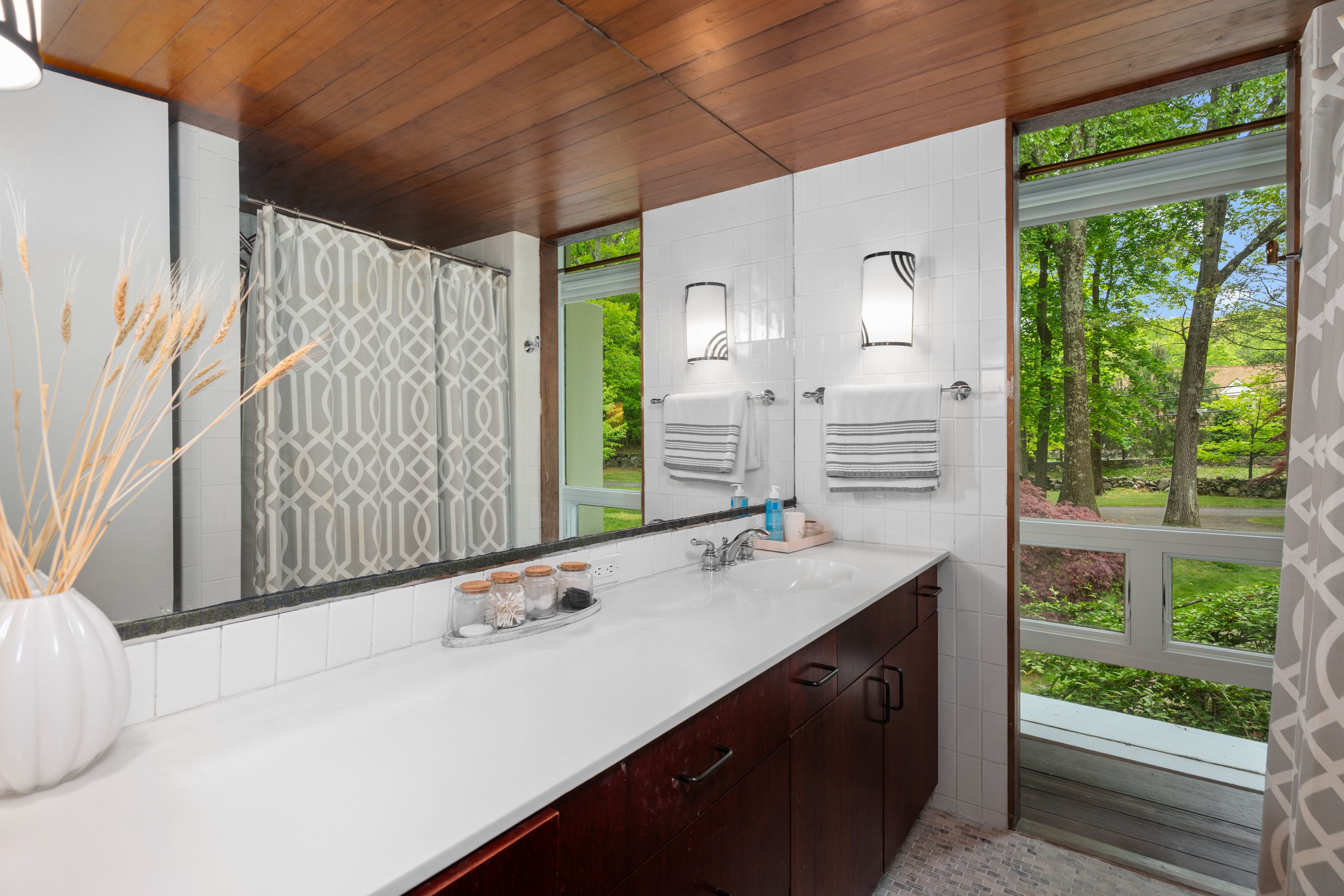 90 Taconic Road