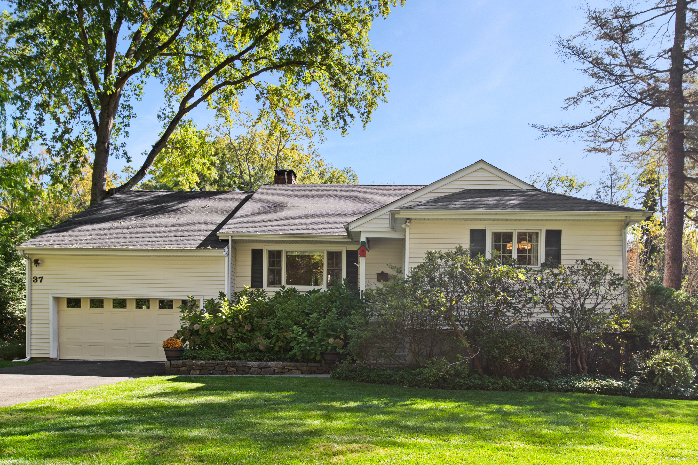 37 Midbrook Lane